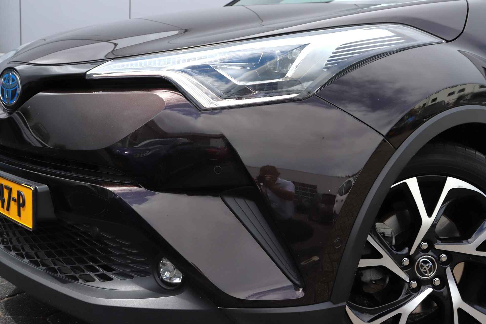 Toyota C-HR 1.8 Hybrid Style Ultimate Leer - 22/34