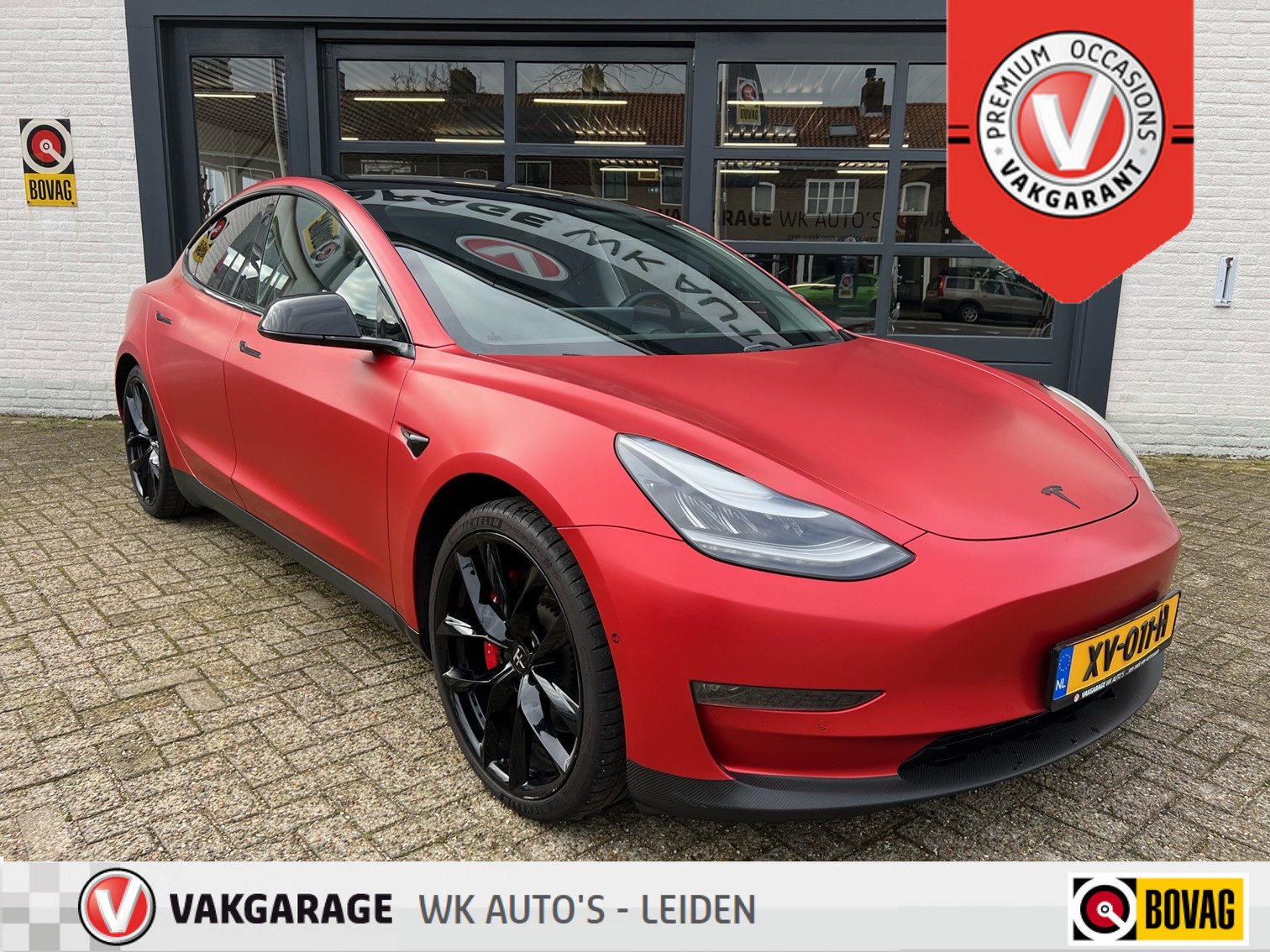 Tesla Model 3 LONG RANGE Performance AWD | SPECIAL | Carbon | Matt red WRAP | bij viaBOVAG.nl