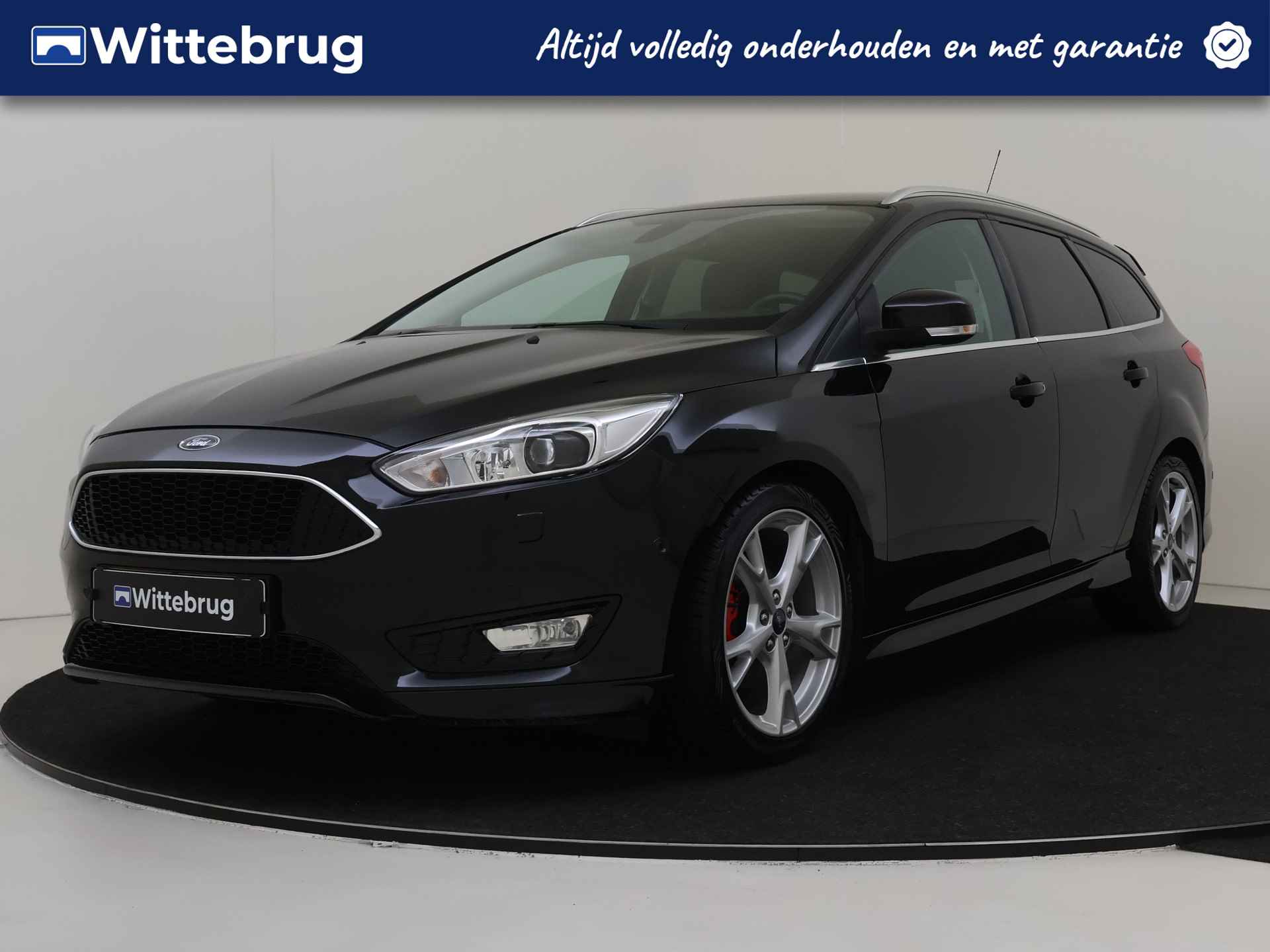 Ford FOCUS Wagon 1.5 Titanium 150pk | Leder | Navigatie | 18" Velgen | Voorruitverwarming | 1500kg Trekgewicht |