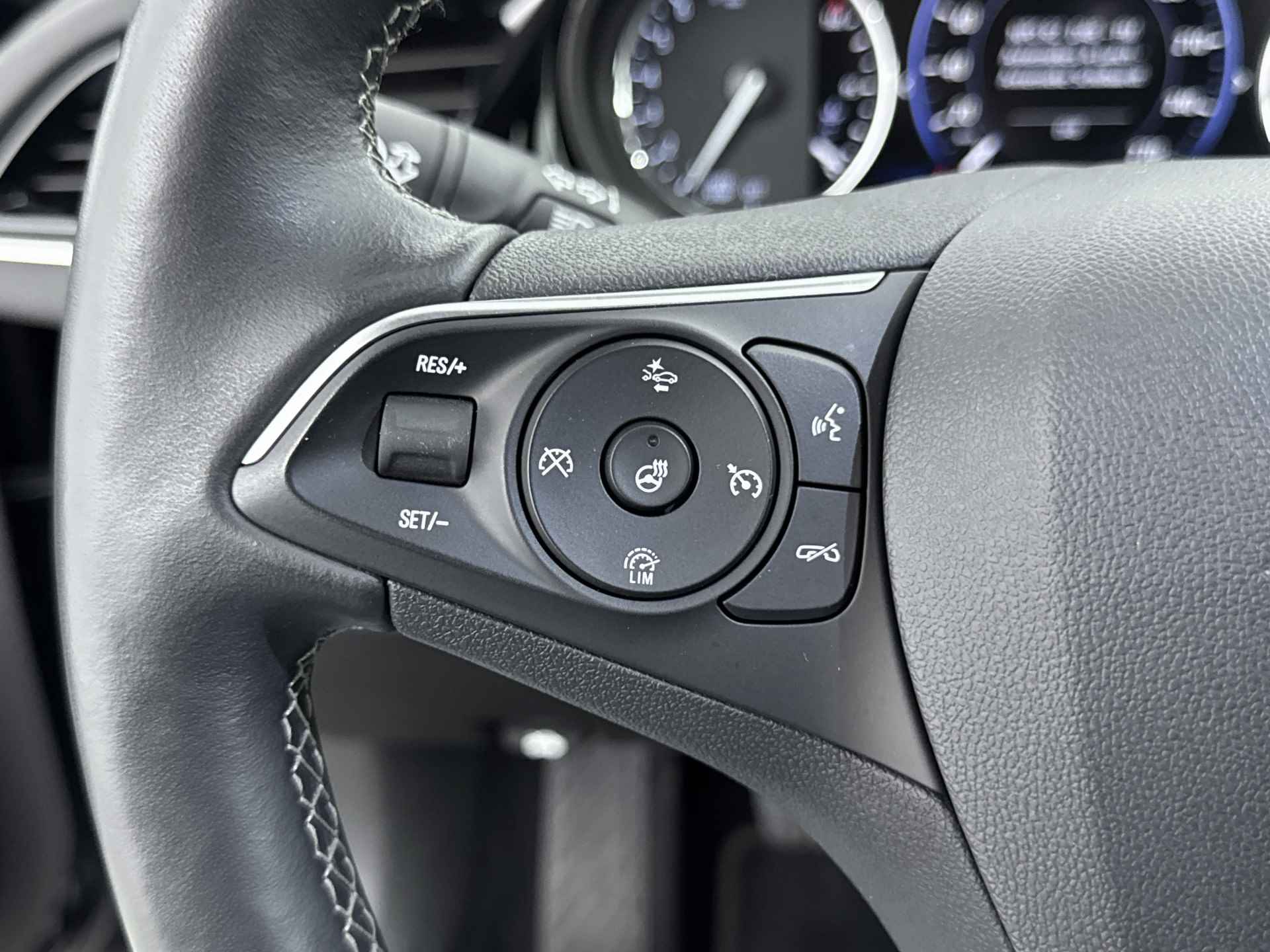 Opel Insignia Sports Tourer 1.5 Turbo Business Executive | Navigatie | Stuur/Stoel verwarming | Cruise Control | - 25/40