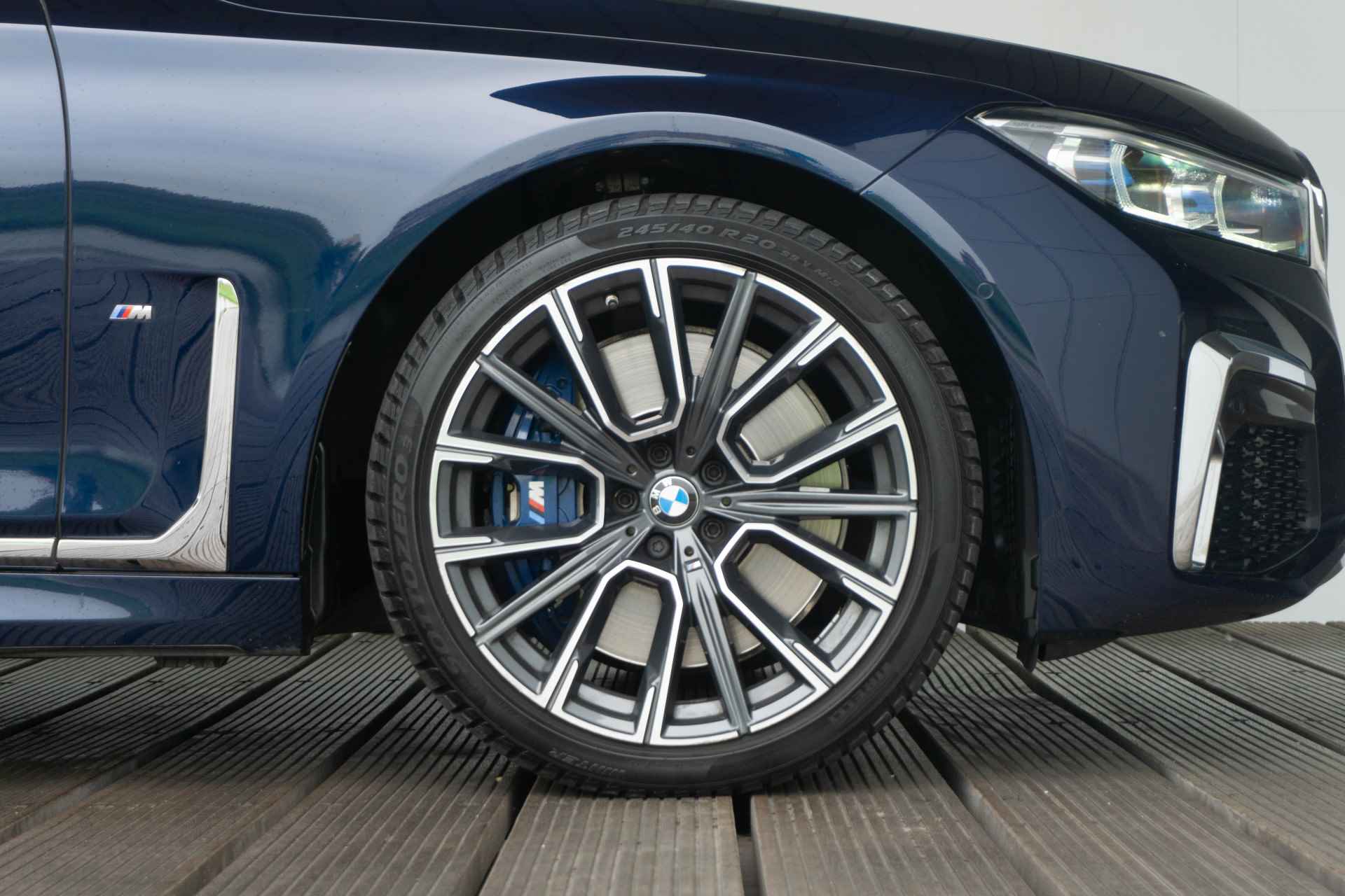 BMW 7 Serie Sedan 730d xDrive Aut. High Executive M Sportpakket Active Steering / Co-Pilot Pack / Schuif-kanteldak / Trekhaak / 20inch - 6/57
