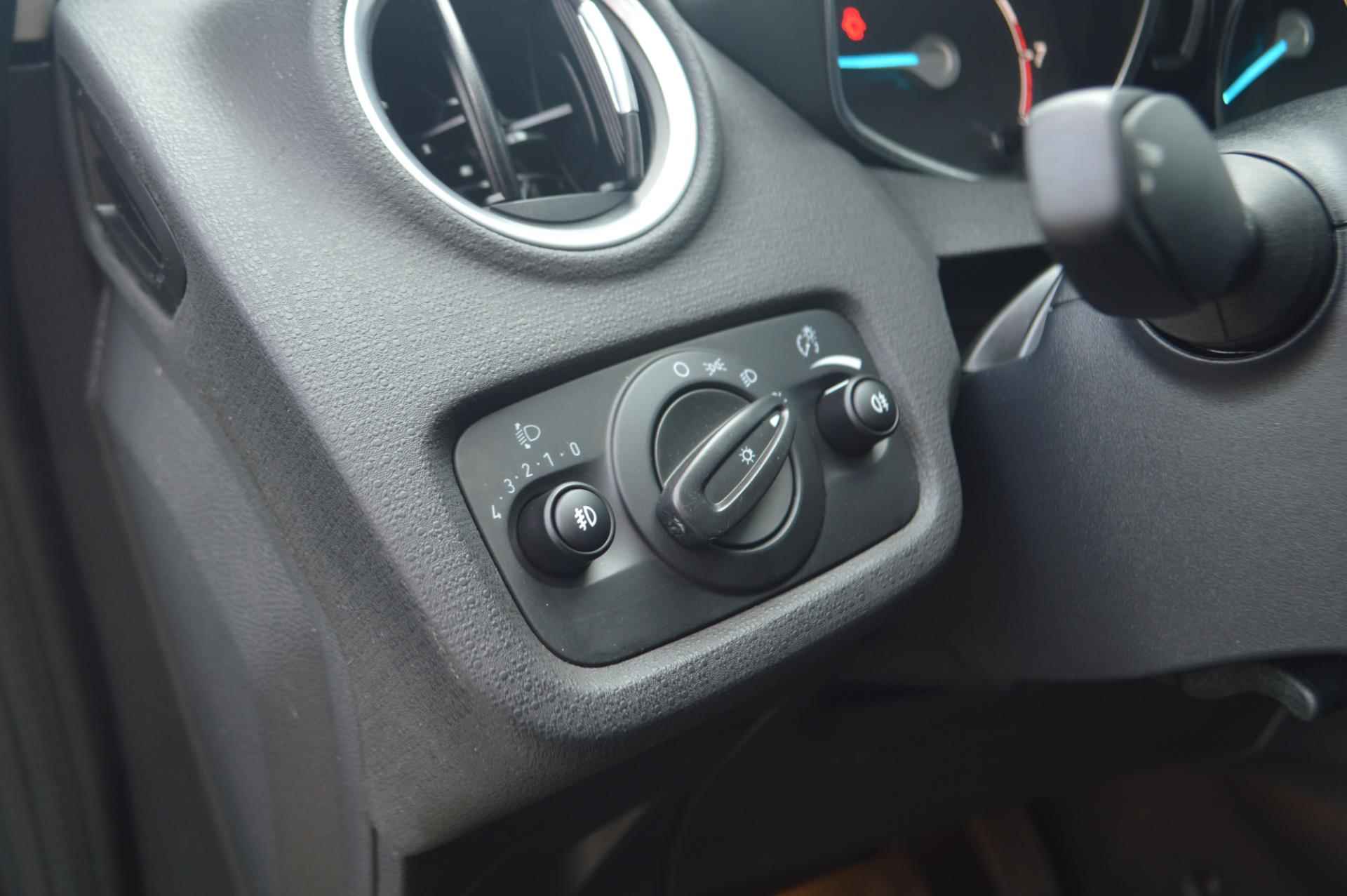 Ford Fiesta 1.0 EcoBoost Titanium Automaat | Navi | Parkeersensoren | LM-velgen - 14/30