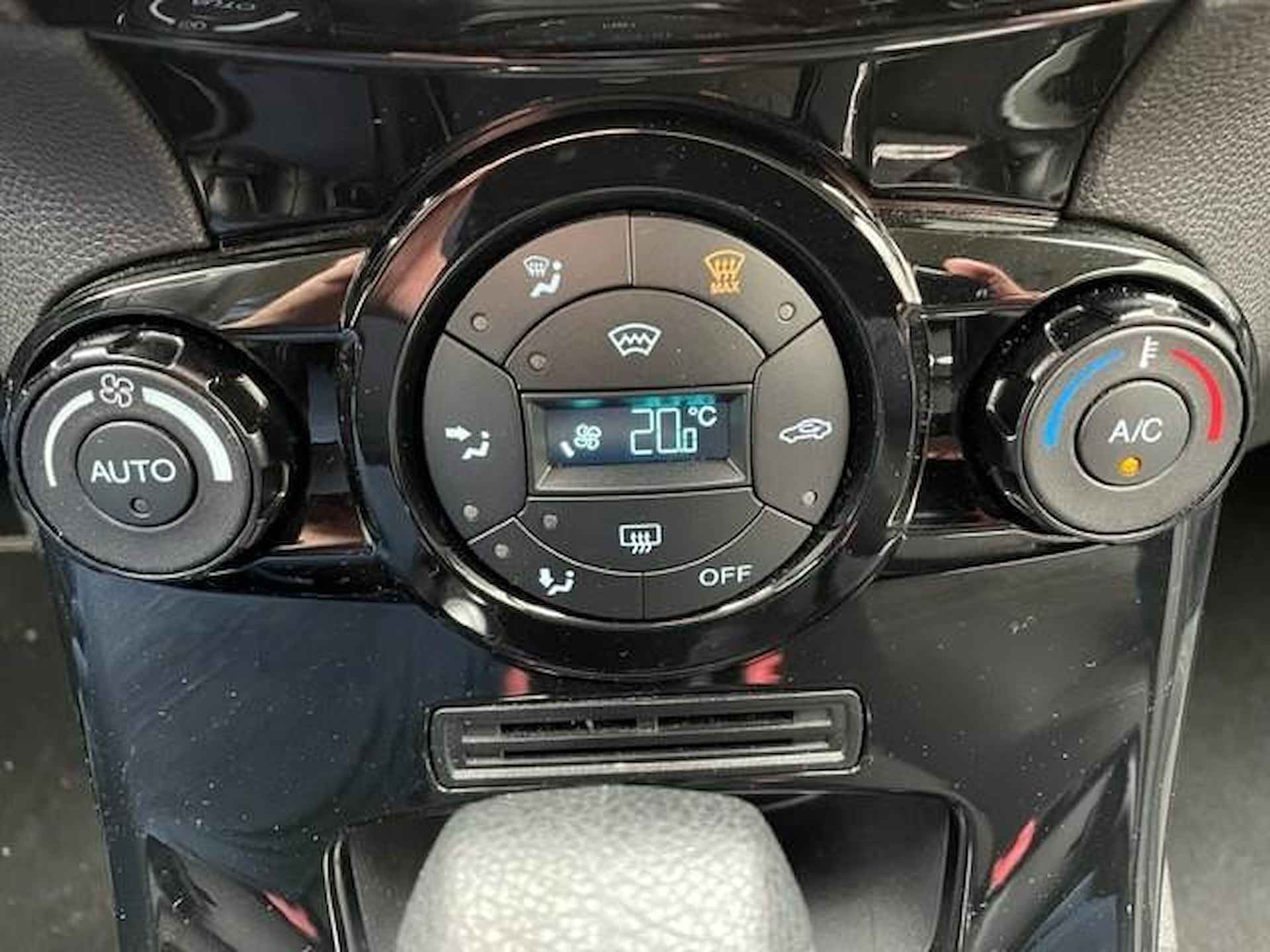 Ford Fiesta 1.0 EcoBoost Titanium Automaat | Navi | Parkeersensoren | LM-velgen - 20/30