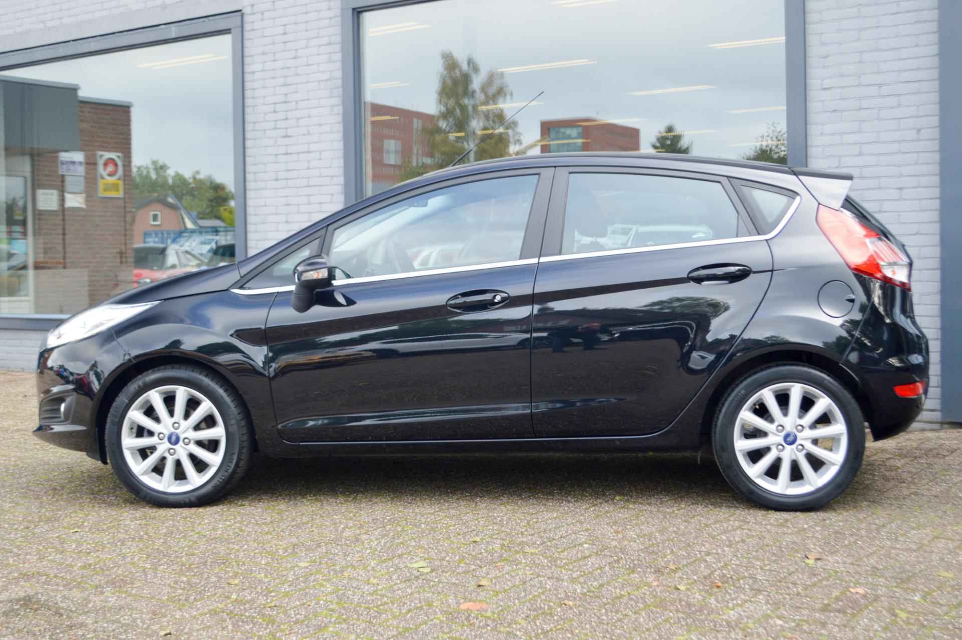 Ford Fiesta 1.0 EcoBoost Titanium Automaat |Navi|Parkeersensoren|LM-velgen|Verwarmde voorruit - 8/30