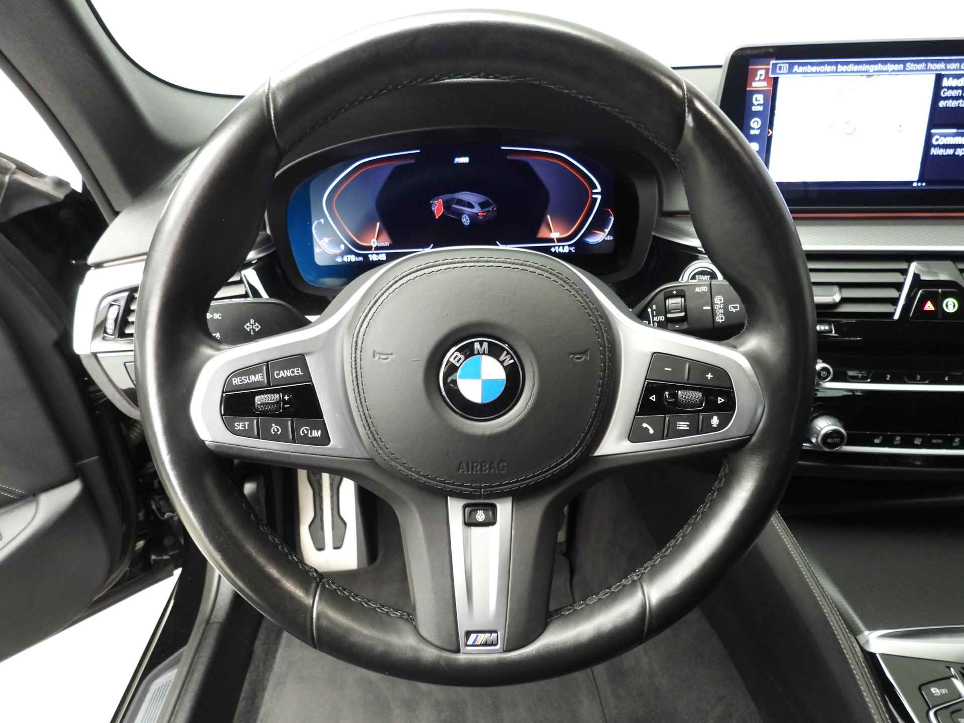 BMW 5 Serie Touring 520i | M Sportpakket / Laserlicht / Leder / Navigatie / Keyles go / Stoelverwarming / DAB / Hifi speakers / Alu 18 inch - 11/41