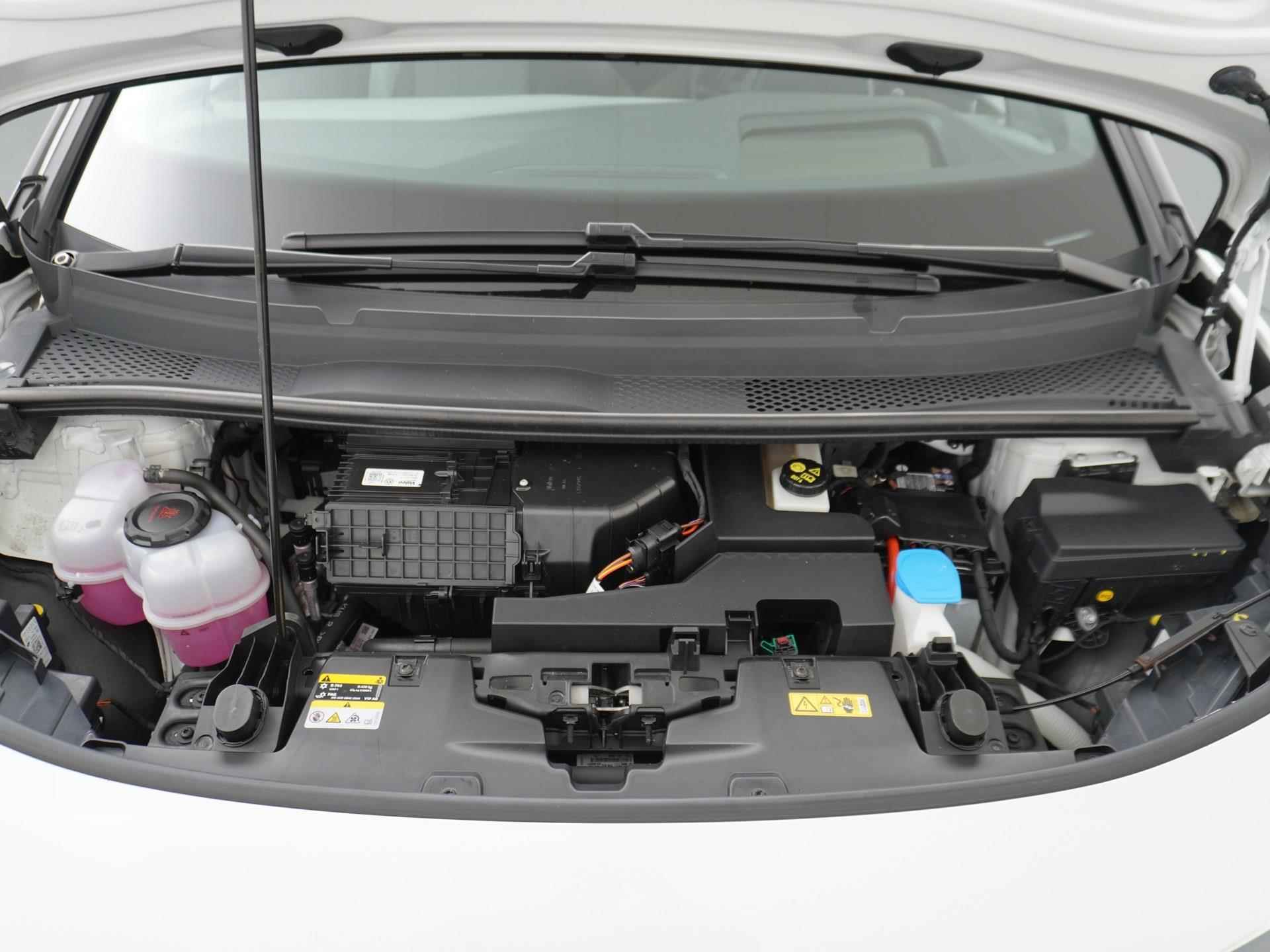 Volkswagen ID.3 First Plus 58 kWh *24.330 na subsidie* | PANO | ELEK. STOEL | CAMERA - 16/49