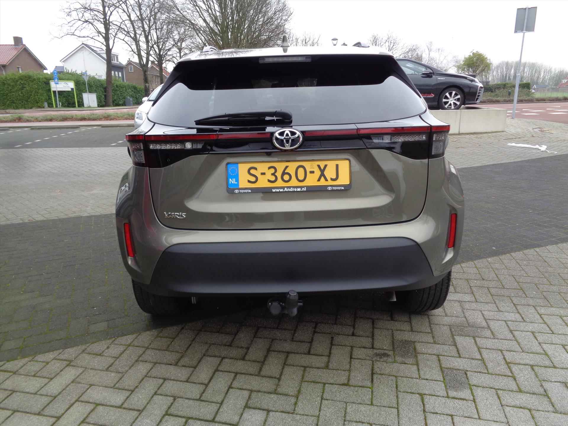 TOYOTA Yaris Cross 1.5 VVT-I Dynamic | TREKHAAK | NL AUTO | ADAPTIVE CRUISE CONTROLE | APPLE CARPLAY | ANDROID AUTO - 6/25