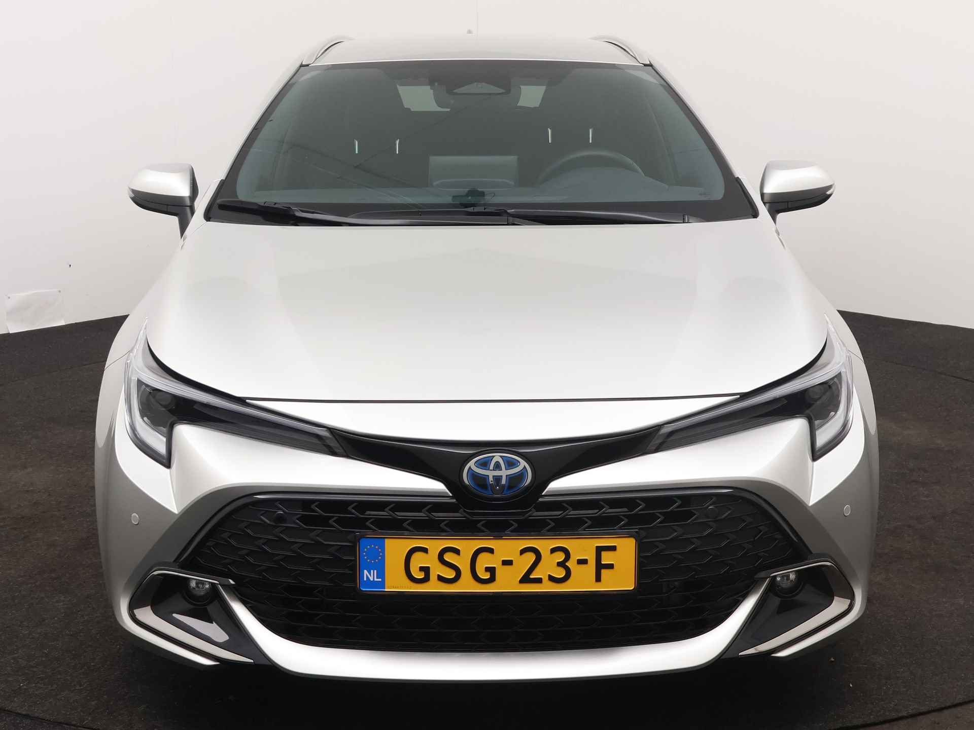 Toyota Corolla Touring Sports Hybrid 140 Business Plus Limited - 28/45