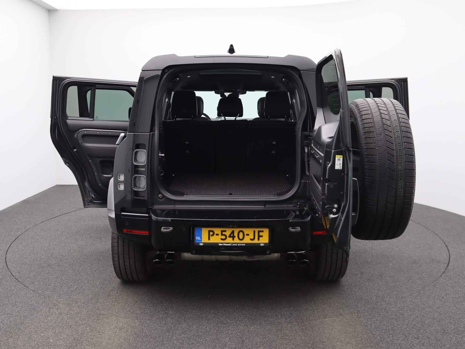 Land Rover Defender 5.0 P525 110 V8 | NP € 214.829,- | Panorama Dak | Alcantara | Stoel Ventilatie | Koelvak | 22 Inch | Trekhaak | - 37/62