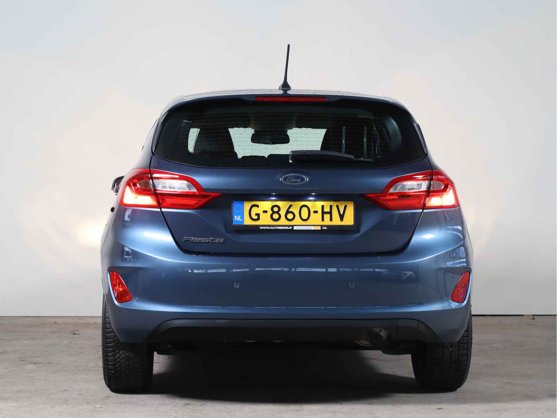 Ford Fiesta 1.1 Trend NL-Auto!! Nav I PDC I Cruise -- A.S. ZONDAG GEOPEND -- - 5/28