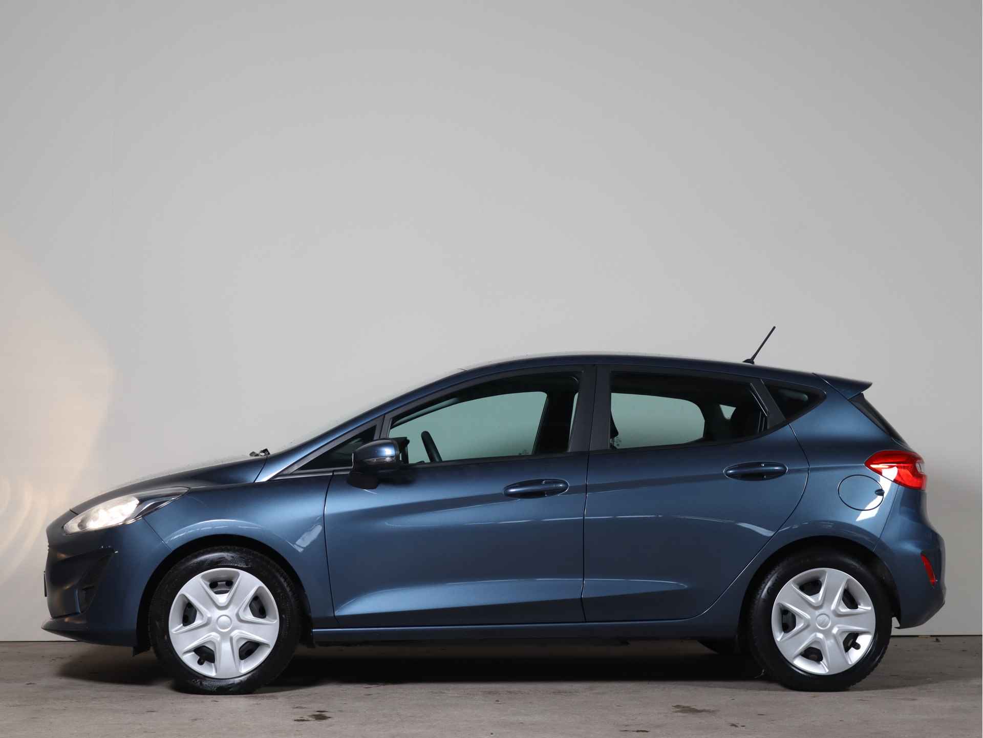 Ford Fiesta 1.1 Trend NL-Auto!! Nav I PDC I Cruise -- A.S. ZONDAG GEOPEND -- - 6/28