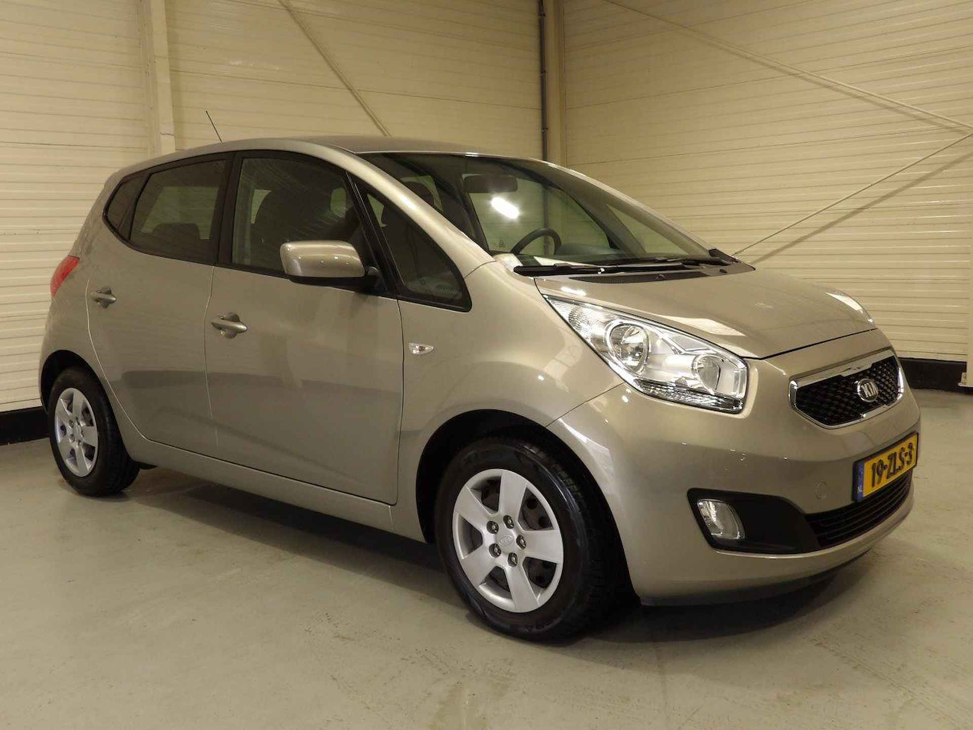 KIA Venga 1.6 CVVT plus pack Automaat - 10/37