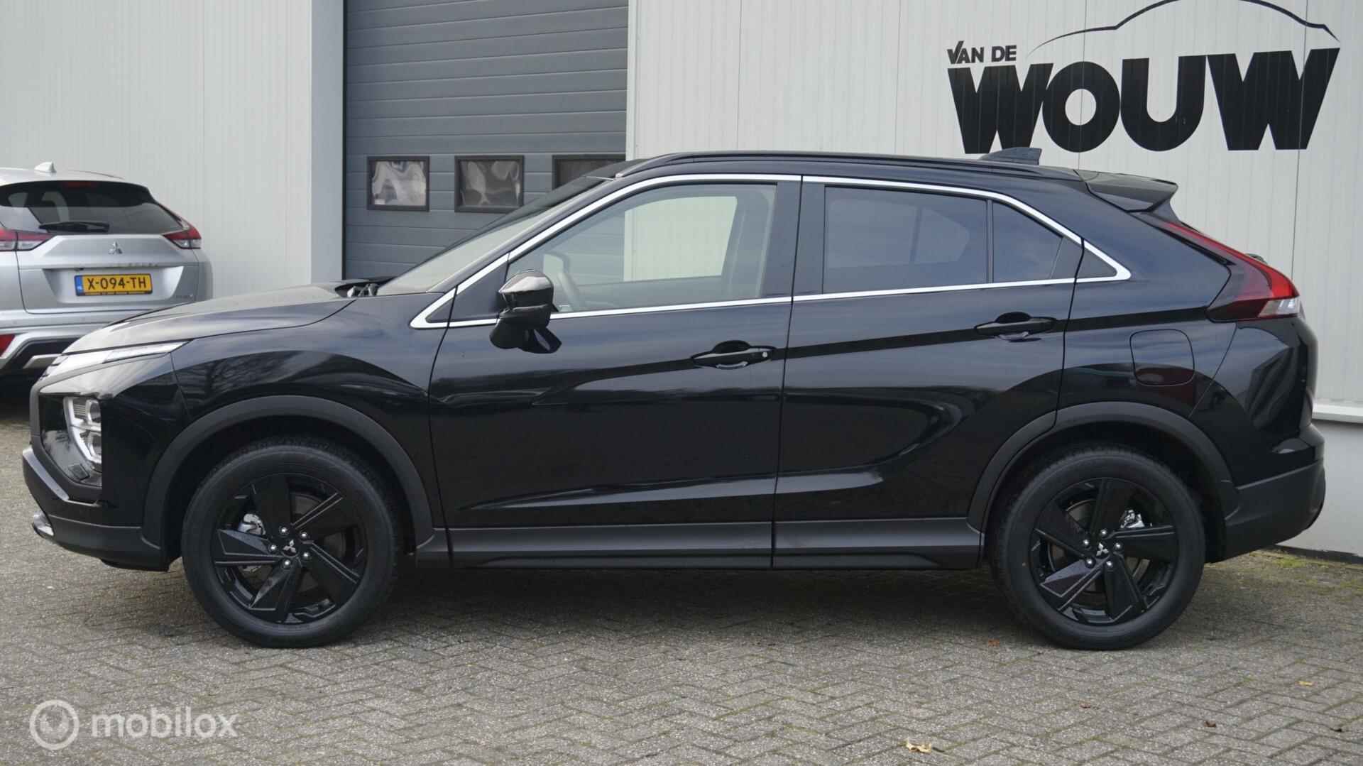 Mitsubishi Eclipse Cross 2.4 PHEV 4 WD Black Edition  | Protection Pack | Navigatie | Adapt Cruise Control - 4/35