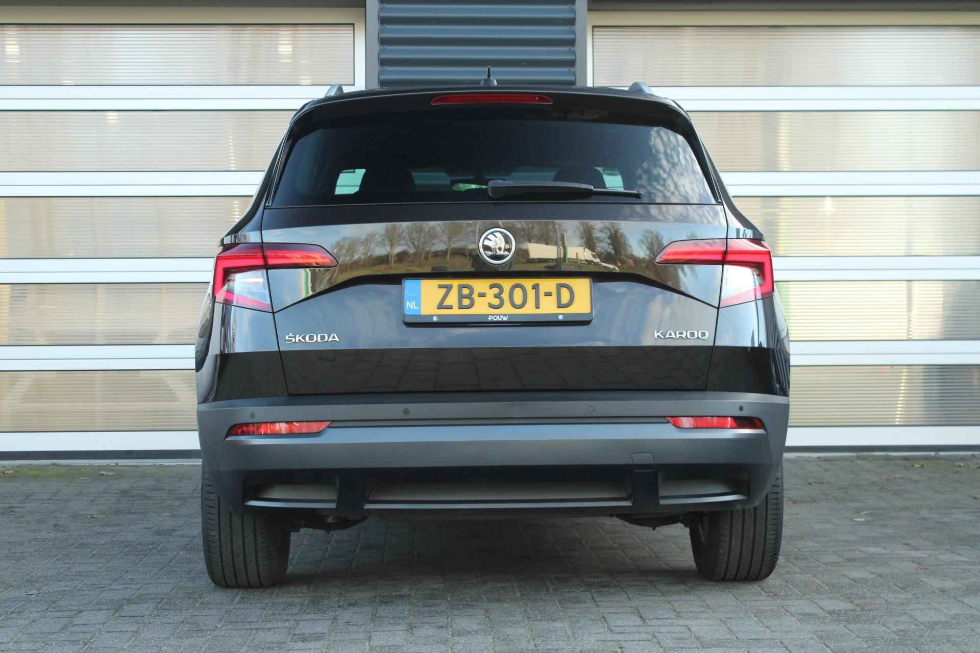 Skoda Karoq 1.5 TSI 150pk DSG ACT Style | Panoramdak | Trekhaak Wegklapbaar | Stoelverwarming - 11/52