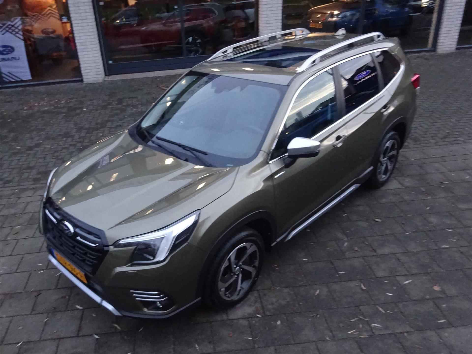 Subaru Forester 2.0i e-BOXER 150pk CVT Premium | ZWART LEDER | PANO | NAVI | SRS | 5 JAAR FABRIEKS GARANTIE. - 50/52