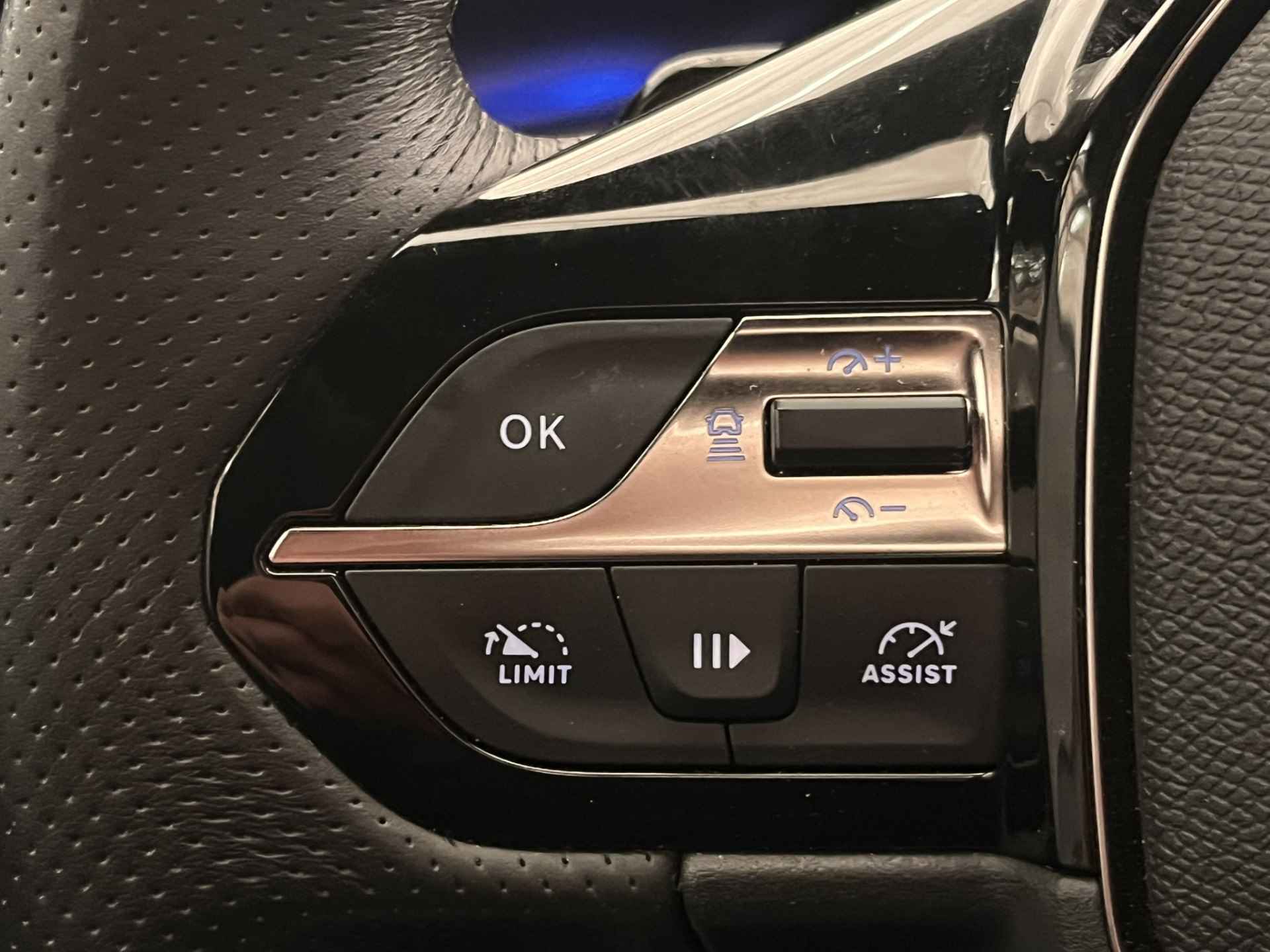 Peugeot 308 1.6 225PK Hybrid GT | Panoramadak | Trekhaak | FOCAL | Elek.Stoel | Geheugen | Massage | Alcantara/Leder | Elek.Klep | 360 Camera | Stoelverwarming | Stuurverwarming | Carplay | Navigatie | Dode hoek | Bluetooth | - 23/36