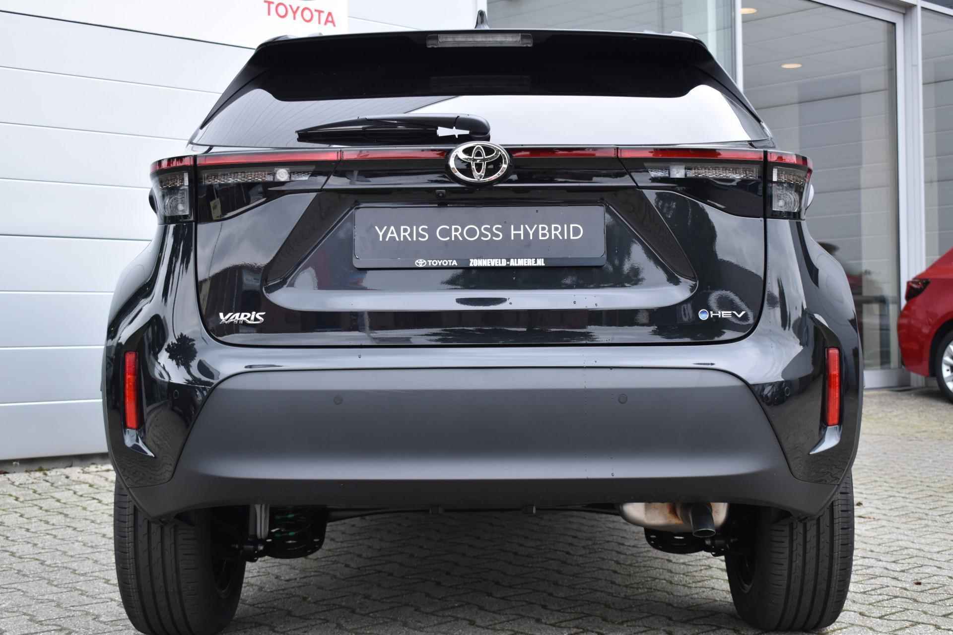 Toyota Yaris Cross Toyota Yaris Cross 1.5 Hybrid 130 Dynamic Special Leverbaar Januari 2025! - 6/35