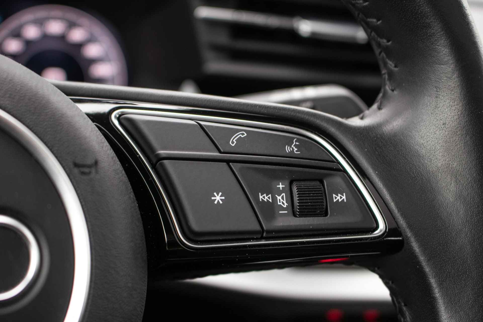 Audi A3 Sportback 35 TFSI Business edition Automaat All-in rijklaarprijs | Schuif-/kanteldak | Leer | 3D Nav | Afn. Trekhaak | Stoelverw. - 37/45
