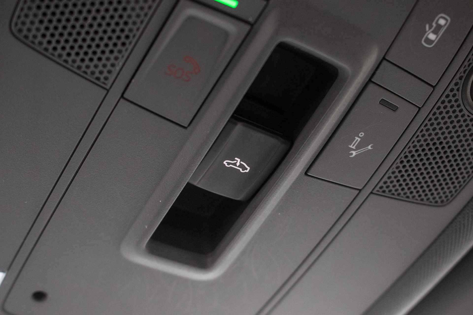 Audi A3 Sportback 35 TFSI Business edition Automaat All-in rijklaarprijs | Schuif-/kanteldak | Leer | 3D Nav | Afn. Trekhaak | Stoelverw. - 42/45