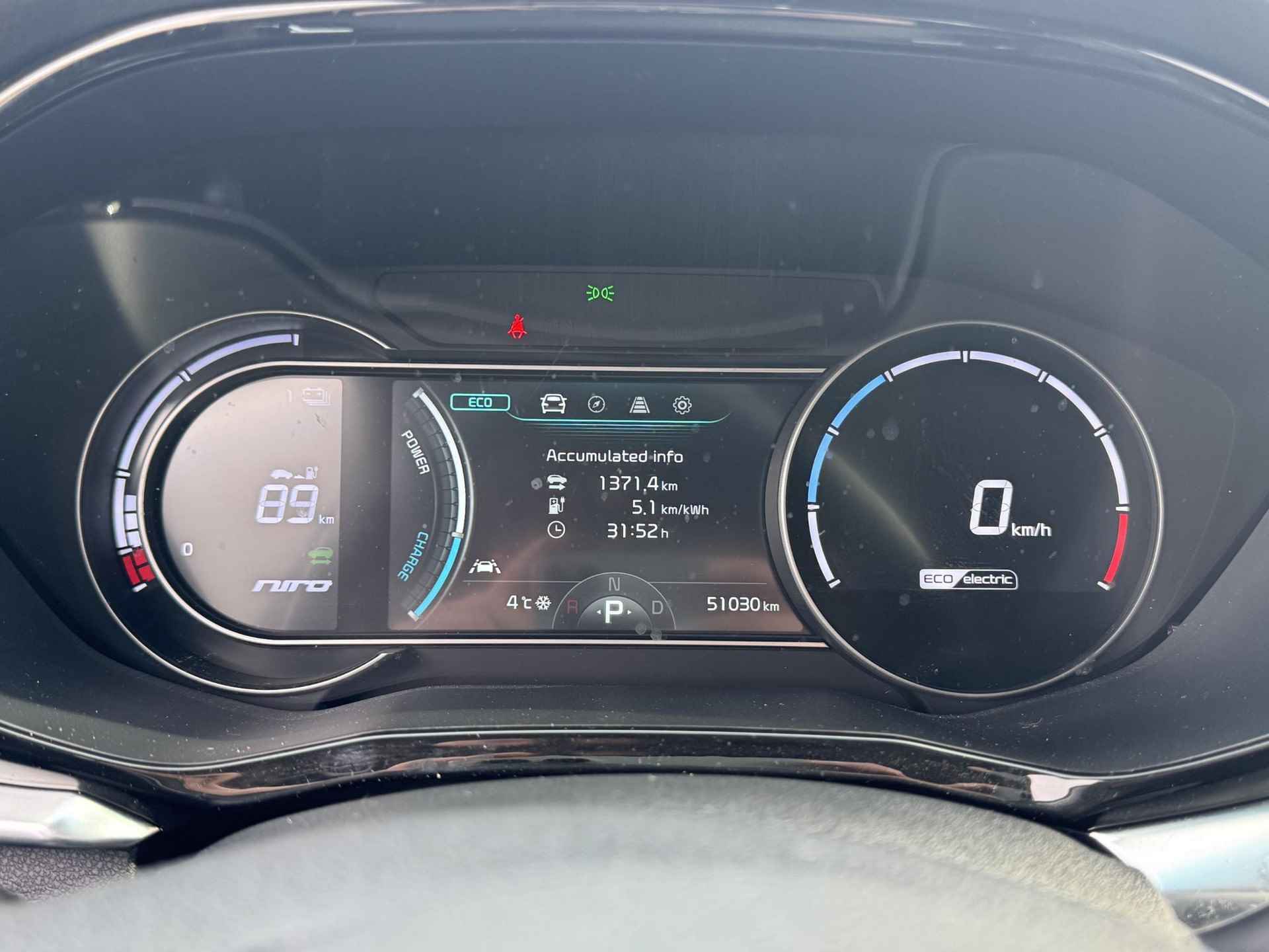 Kia Niro Edition 64 kWh | 3 Fase laden | Navigatie | Camera | Ad. Cruise | Carplay | Stoel/stuurverw. | PDC | LMV 17 inch | 1e eigenaar - 8/25