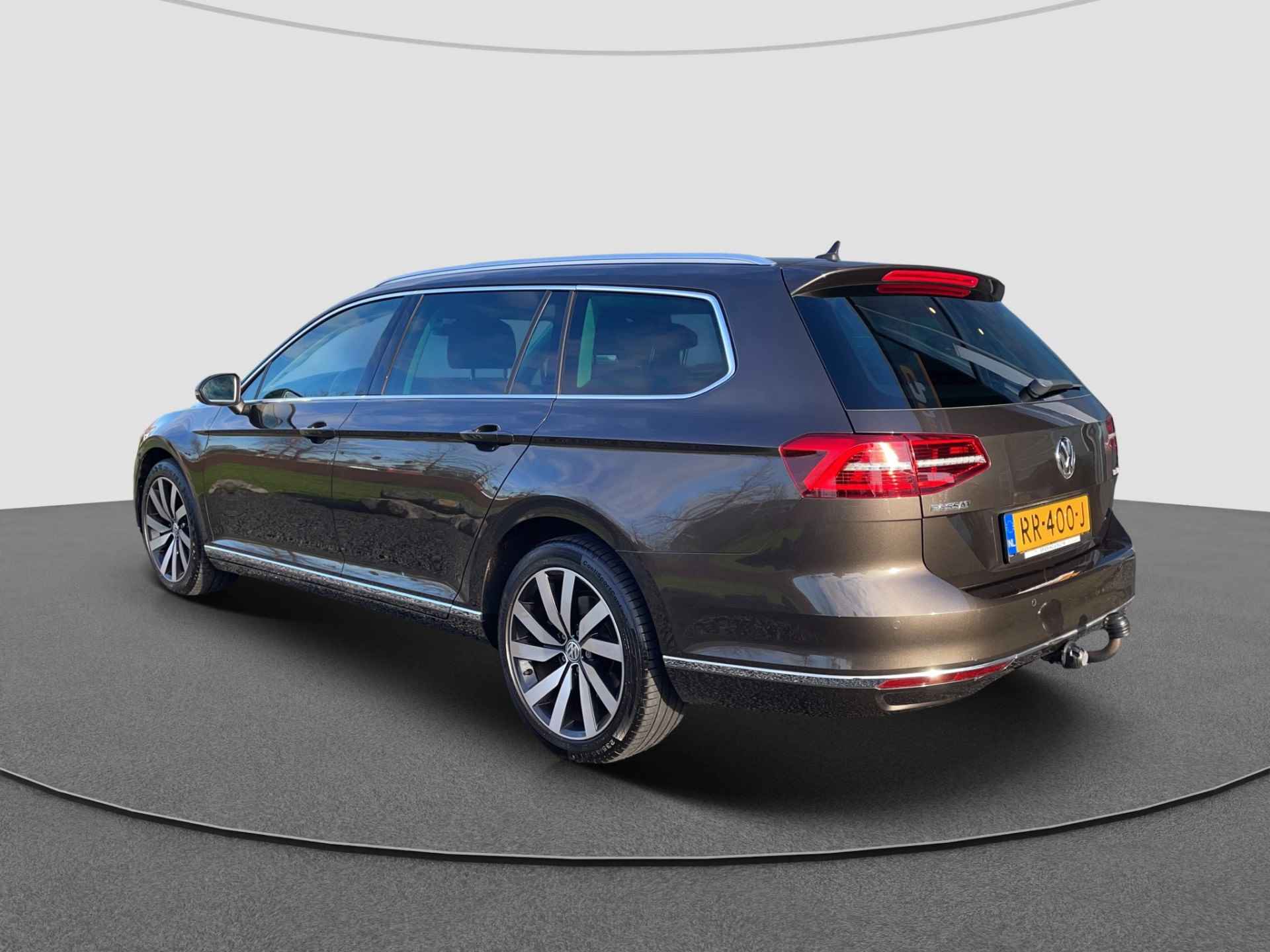 Volkswagen Passat 1.4 TSI ACT Highline Business R-Line | Dynaudio | Trekhaak | Camera - 8/29