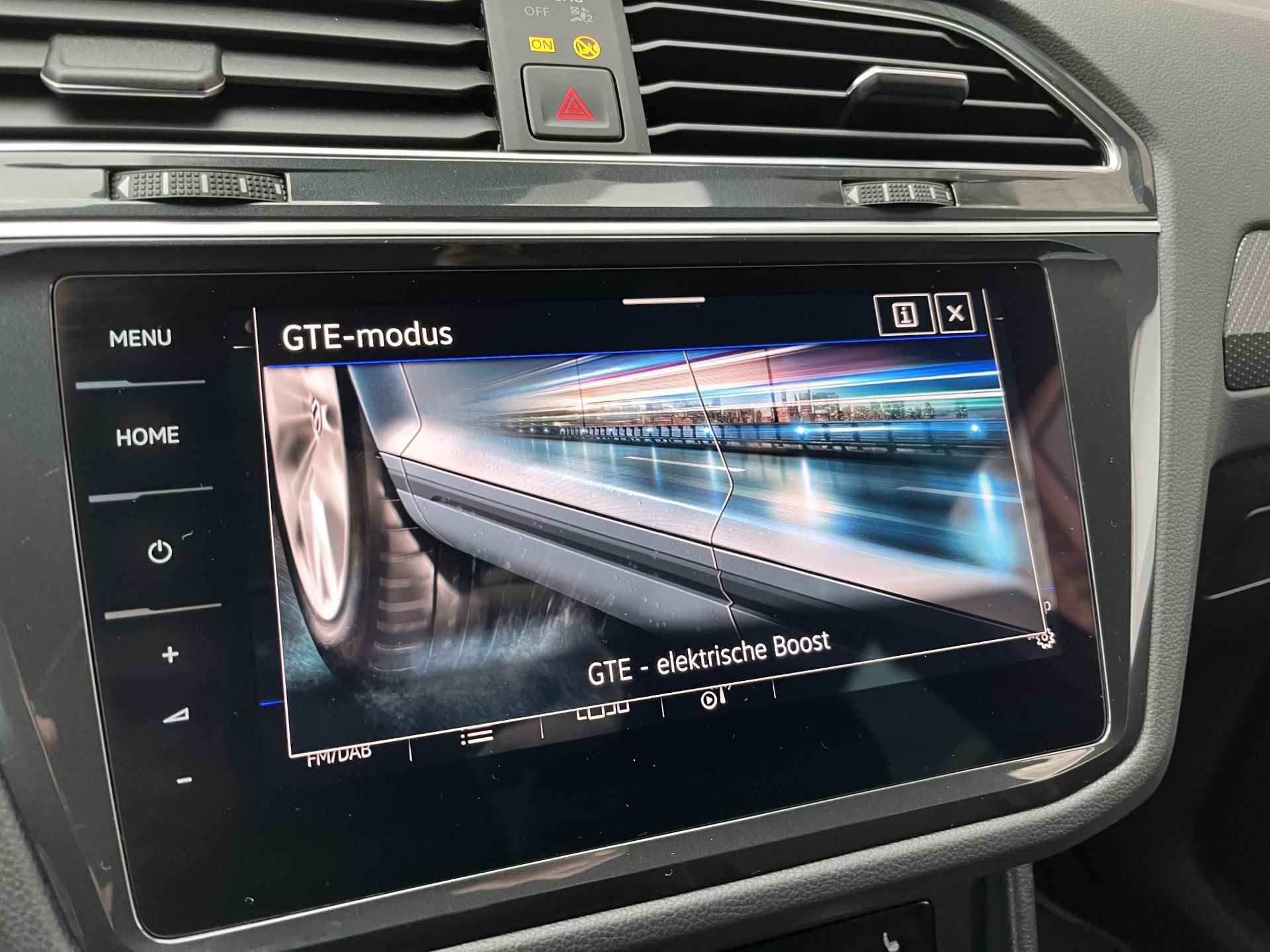 Volkswagen Tiguan 1.4 TSI eHybrid 2x R-Line / AUTOMAAT/ PANO/ TREKHAAK/ 360 CAMERA/ PARK. SENSOREN/ DCC/DODE HOEK/ LEDEREN MEMORY SEATS/ STOEL VERWARM. V EN A/ KEYLESS/ HEAD UP DISPLAY/ STUUR VERWARM./ ADAPT. CRUISE/ APP CONNECT/ - 26/57