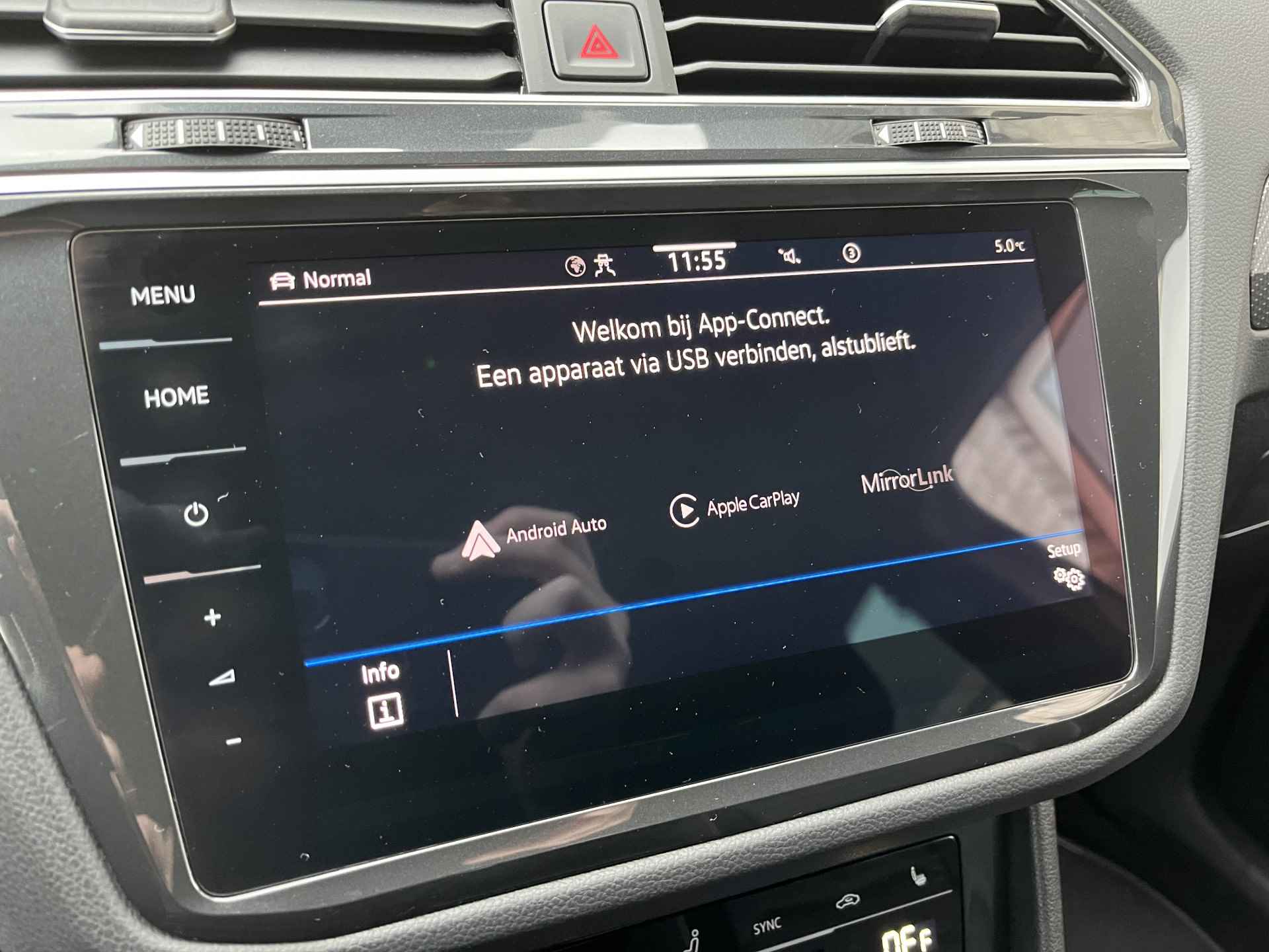 Volkswagen Tiguan 1.4 TSI eHybrid 2x R-Line / AUTOMAAT/ PANO/ TREKHAAK/ 360 CAMERA/ PARK. SENSOREN/ DCC/DODE HOEK/ LEDEREN MEMORY SEATS/ STOEL VERWARM. V EN A/ KEYLESS/ HEAD UP DISPLAY/ STUUR VERWARM./ ADAPT. CRUISE/ APP CONNECT/ - 32/57