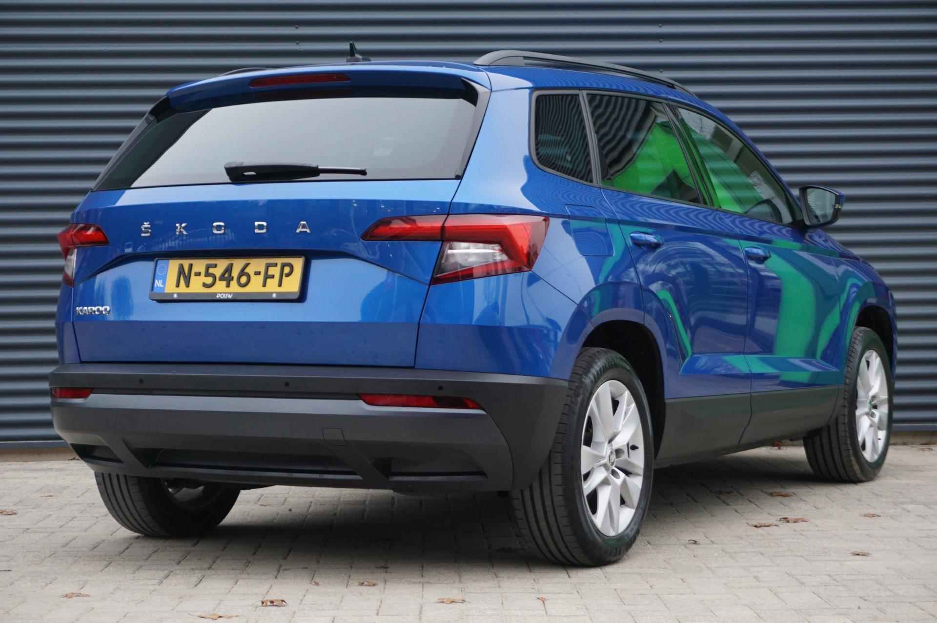 Skoda Karoq 1.0 TSI 110pk Business Edition | Trekhaak Wegklapbaar | Stoelverwarming | PDC Voor & Achter | SmartLink - 2/44