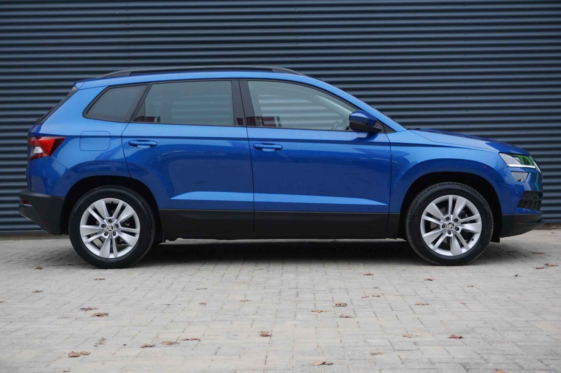 Skoda Karoq 1.0 TSI 110pk Business Edition | Trekhaak Wegklapbaar | Stoelverwarming | PDC Voor & Achter | SmartLink - 3/44