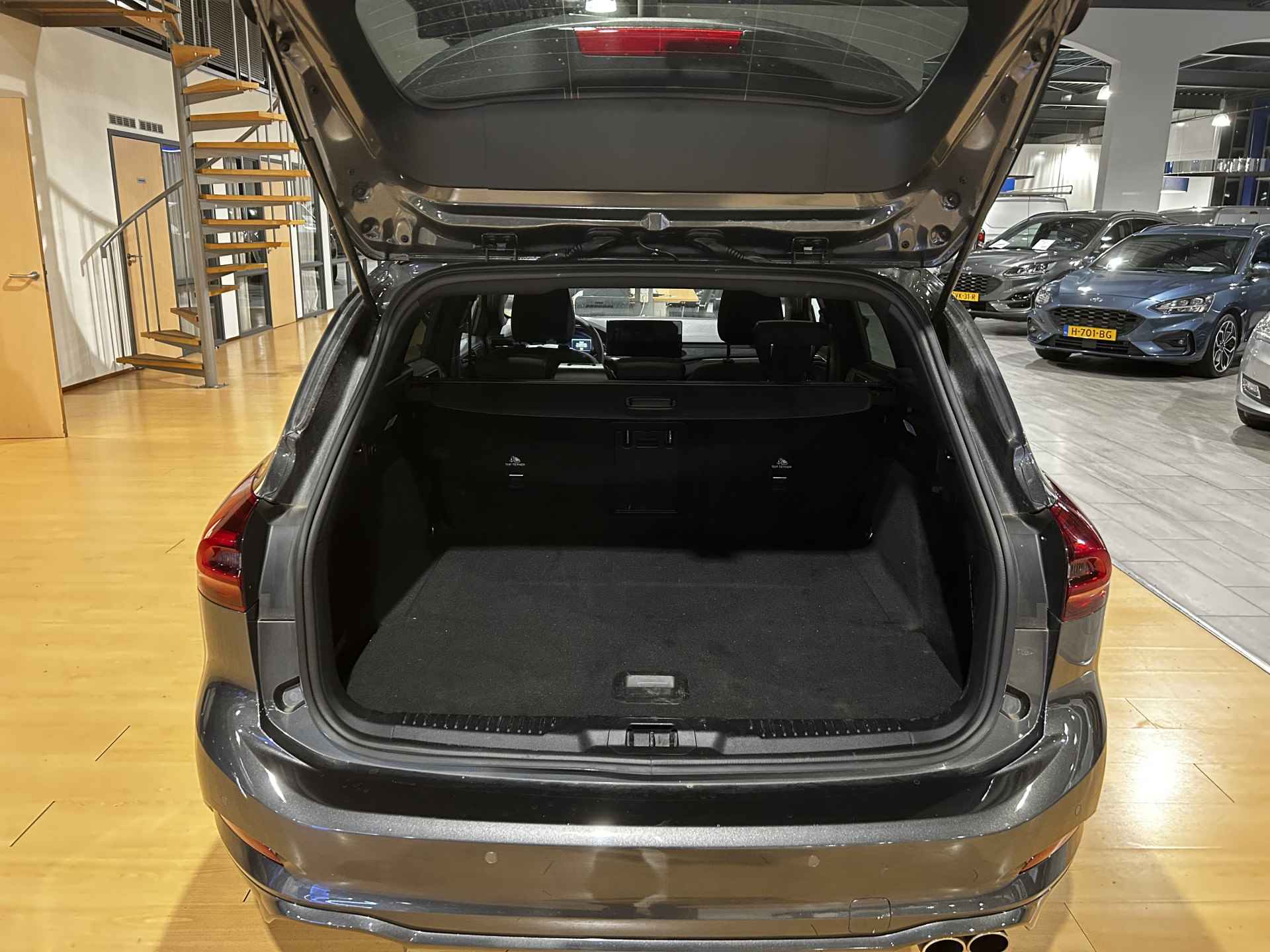 Ford FOCUS Wagon EcoBoost 125PK Hybrid ST Line | Pano I AGR stoelen I Sync4 I Camera I All season I fabr. gar. tm 09-2027 - 22/26