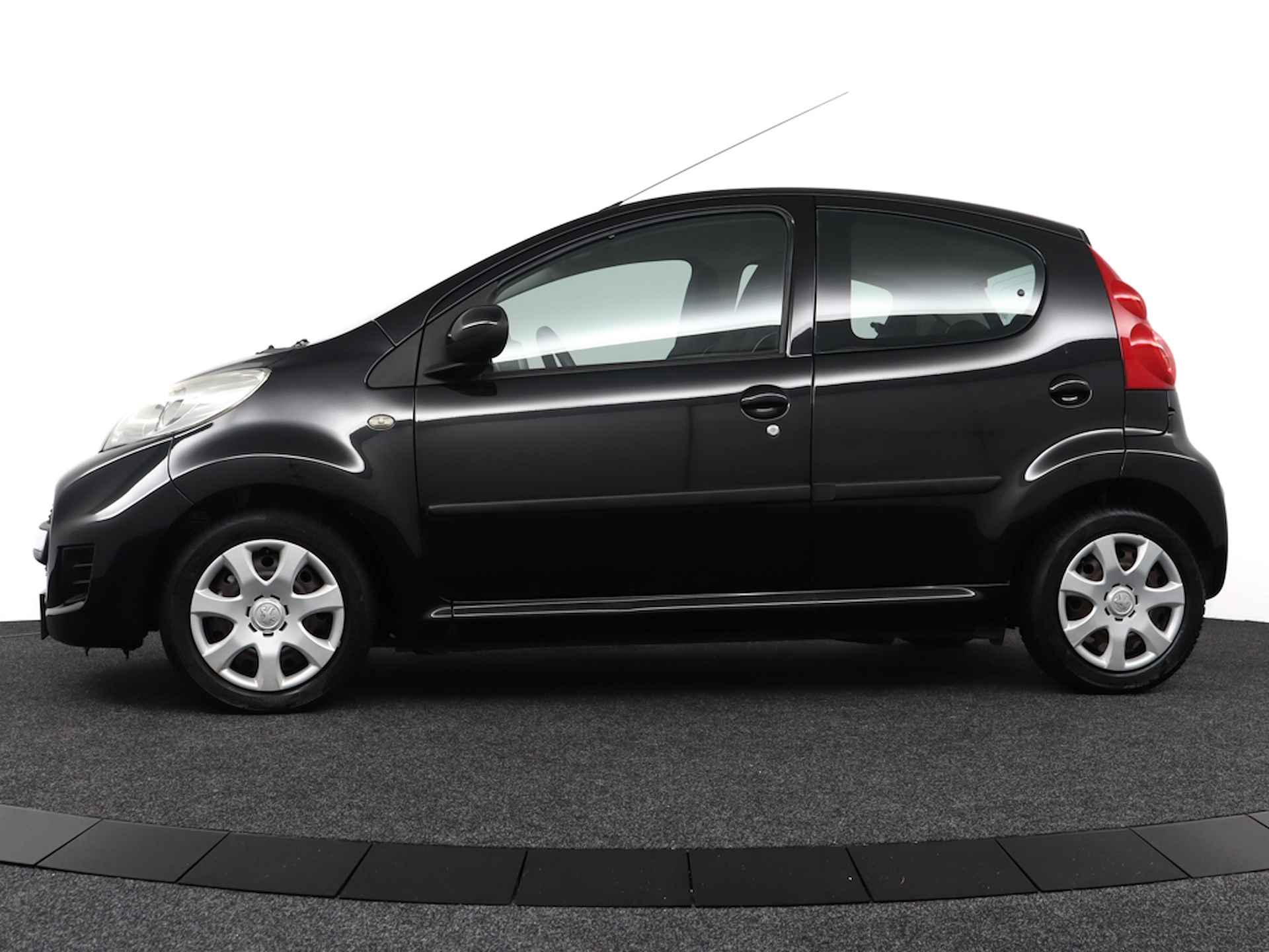 PEUGEOT 107 1.0 12V SUBLIME 5DRS AC/CV+AB/ELEK.RAMEN/TOERENTELLER/87.000KM - 16/39