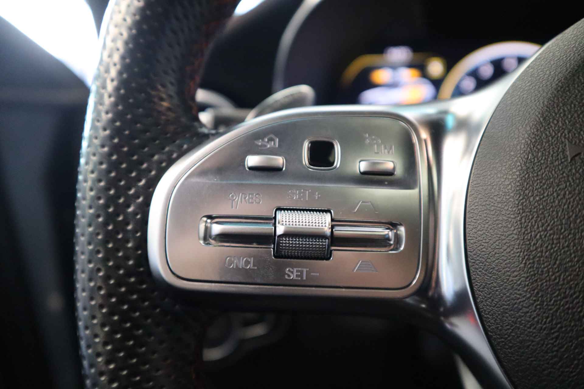 Mercedes-Benz GLC 43 AMG 4MATIC Premium Panoramadak Navigatie Bi-Xenon Burmester - 19/35