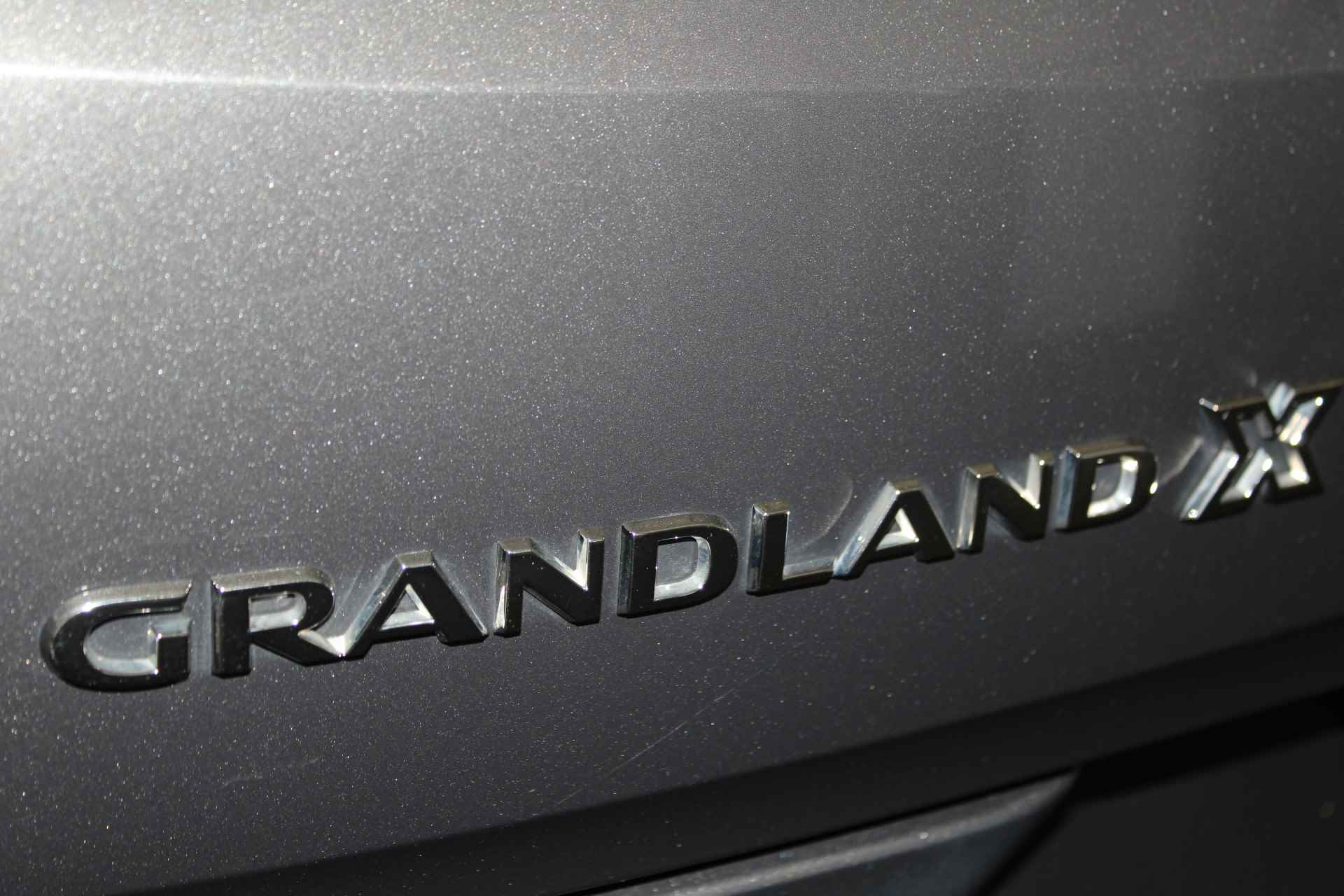 Opel Grandland X 1.6-200pk Turbo Hybrid4 Elegance. AUTOMAAT. Vierwielaandrijving ! Camera v+a, metallic lak, verwarmde stoelen, Apple Carplay/Android auto, LM wielen, navigatie, telefoonvoorb., metallic lak, cruise cntrl, 4WD, elektr. achterklep, comfortstoelen etc., etc... - 60/64