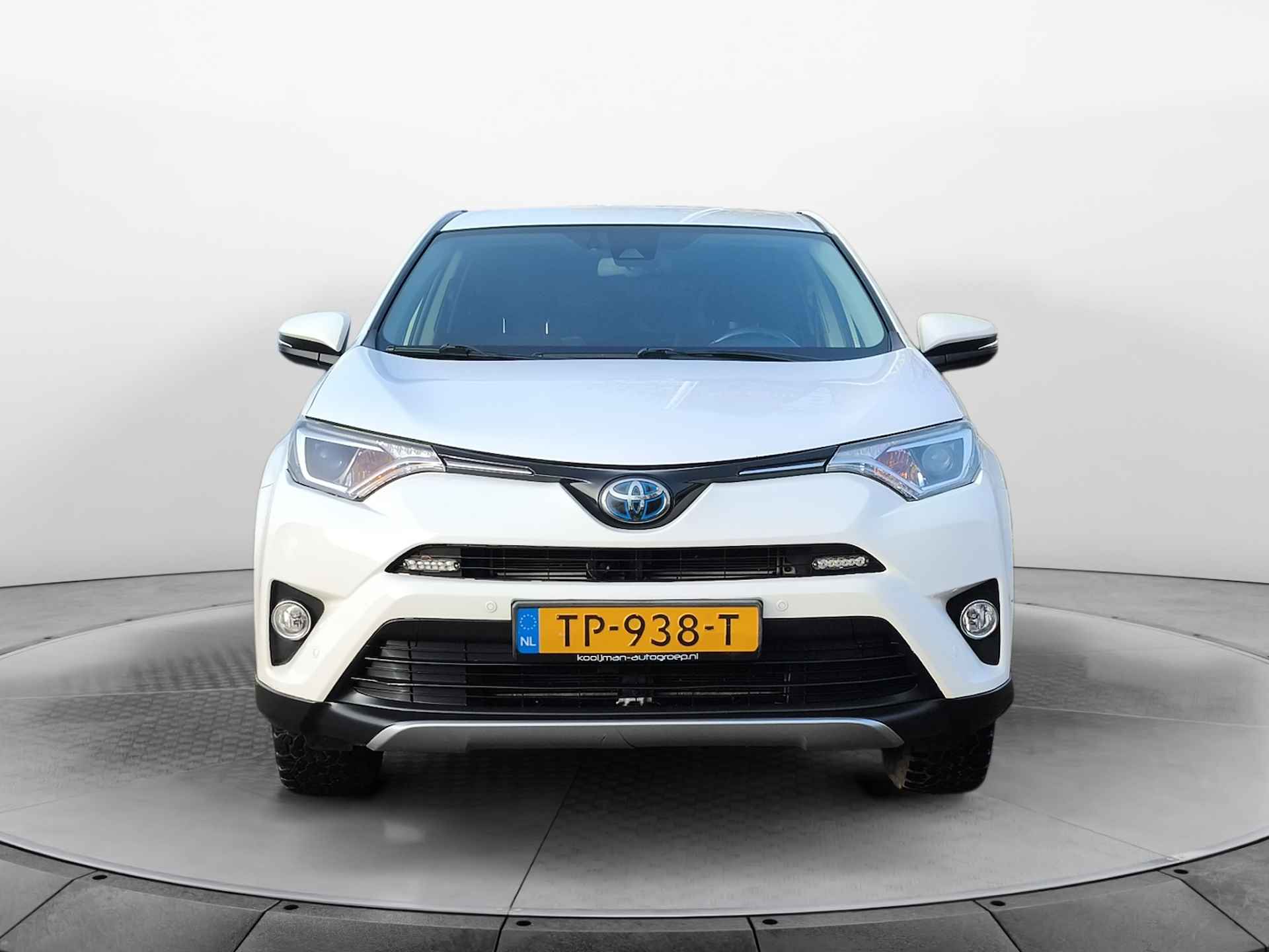 Toyota RAV4 2.5 Hybrid AWD Energy (155 PK) 1e-EIg. Keurig-Onderh. BOVAG-Garantie. NL-Auto. Trekhaak, Navigatie, Bluetooth, Adaptive-Cruisecontrol, Keyless-Entry/Start, Achteruitrijcamera, Elek.-Achterklep, Parkeersensoren- V+A, DAB, Licht-Zicht-Pakket, Lm-Velgen-17Inch, Privacy-Glas - 12/38