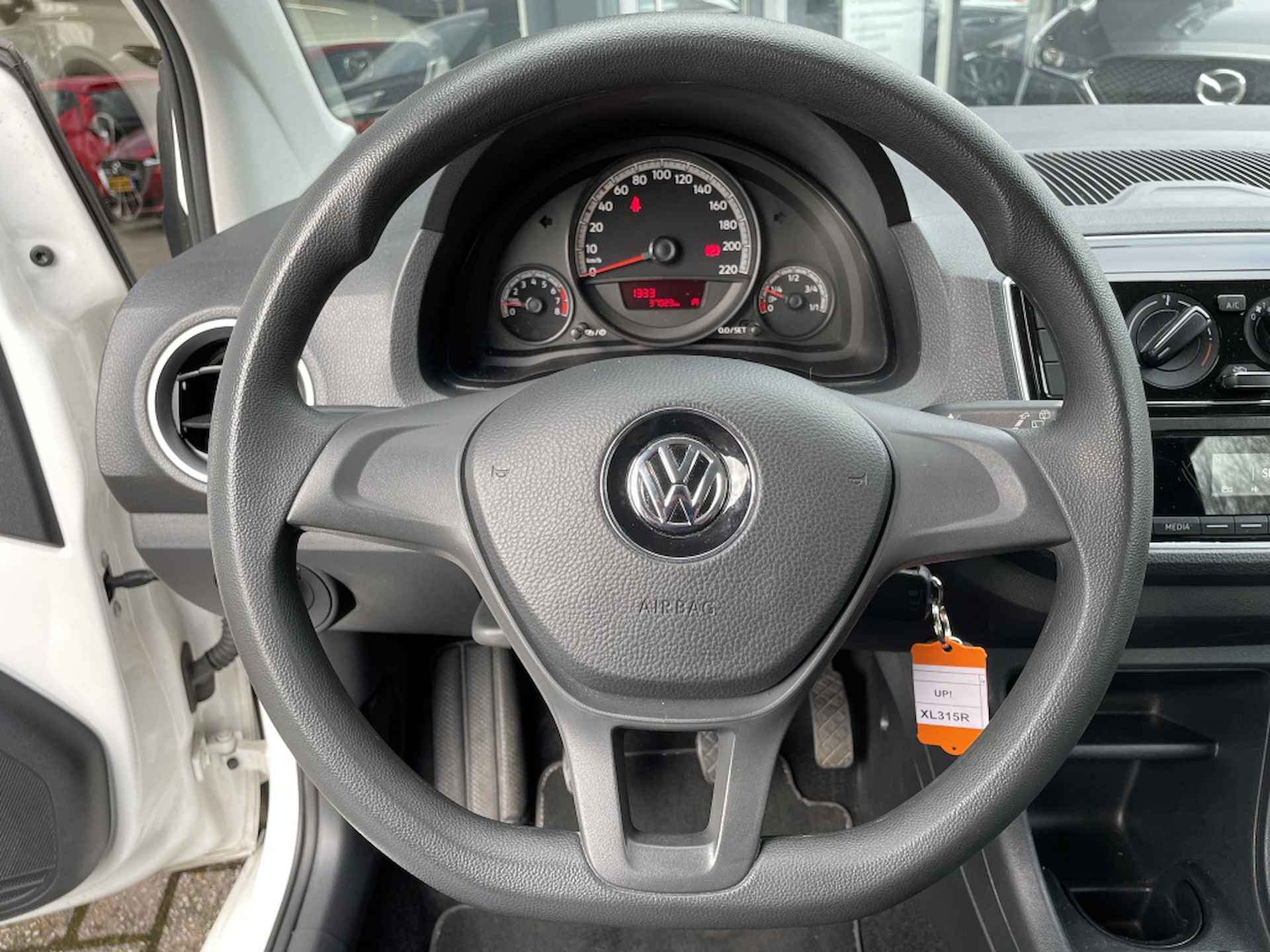 Volkswagen Up! 1.0 BMT take up! | Airco | Radio - 10/27