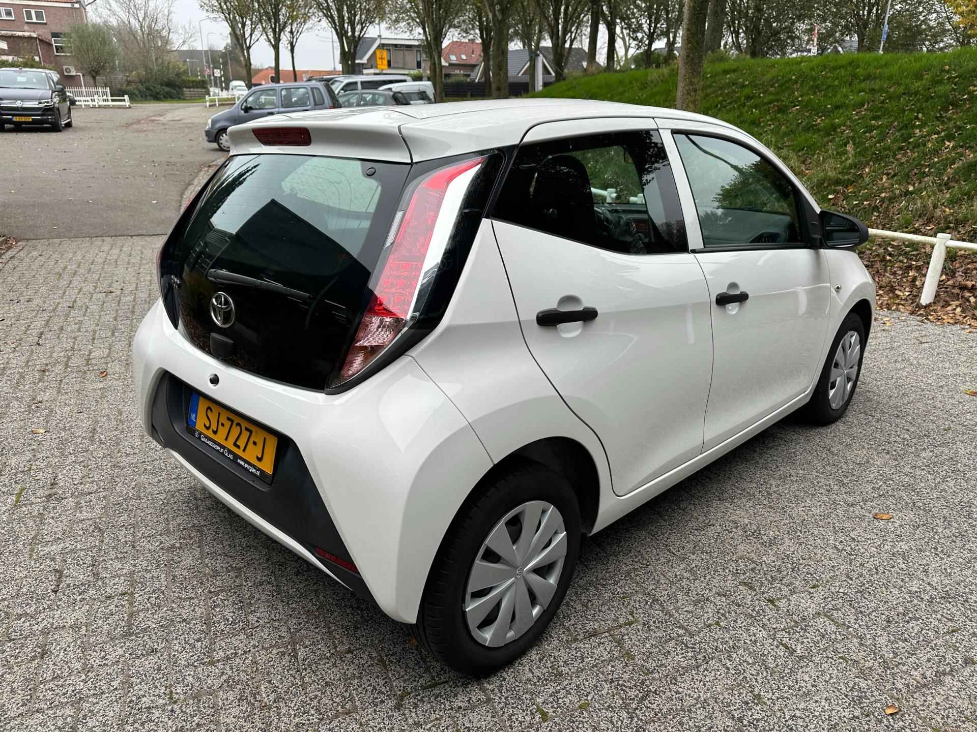 Toyota Aygo 1.0 VVT-i x-fun airco - 5/20