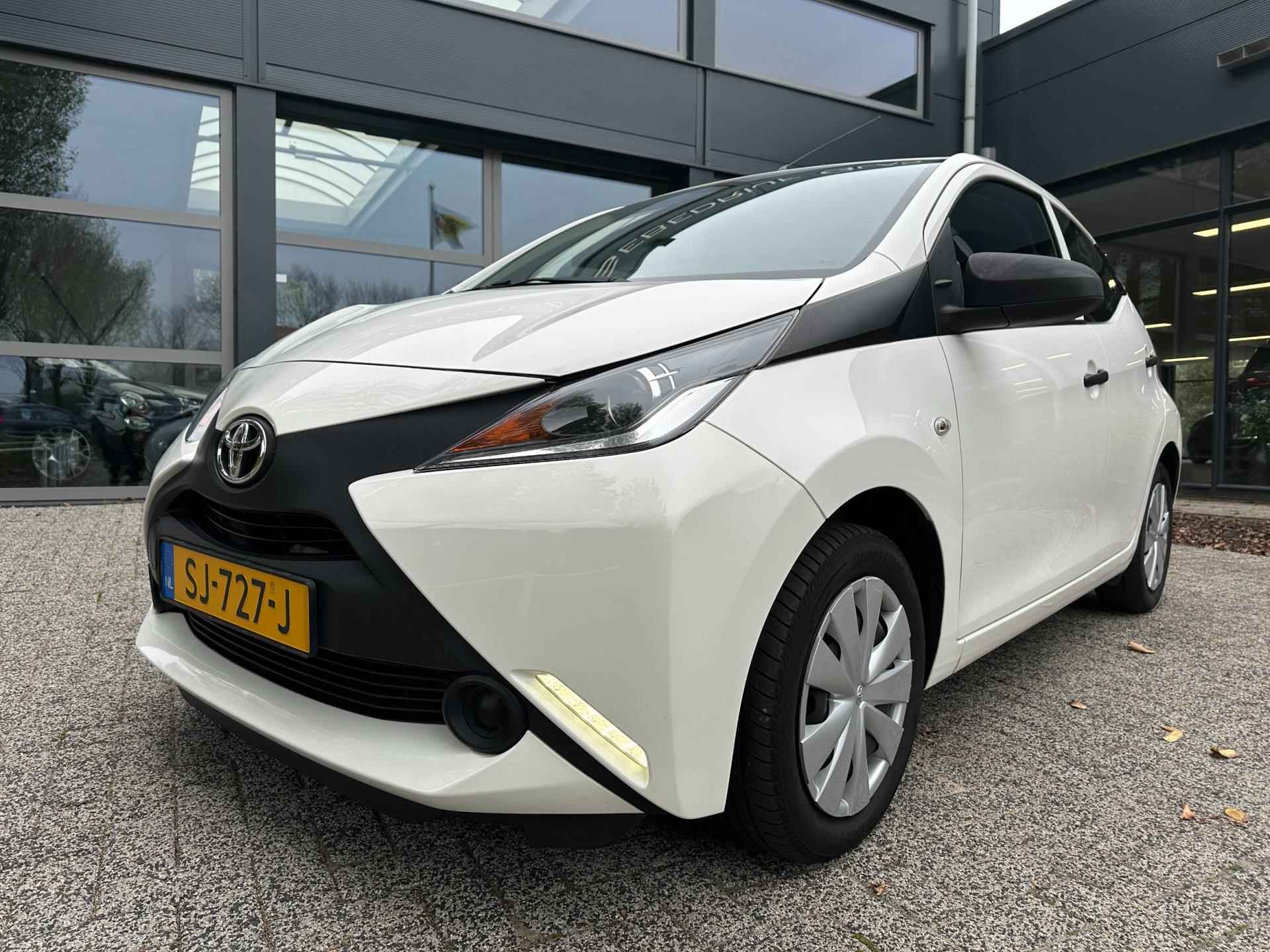 Toyota Aygo 1.0 VVT-i x-fun airco - 9/20