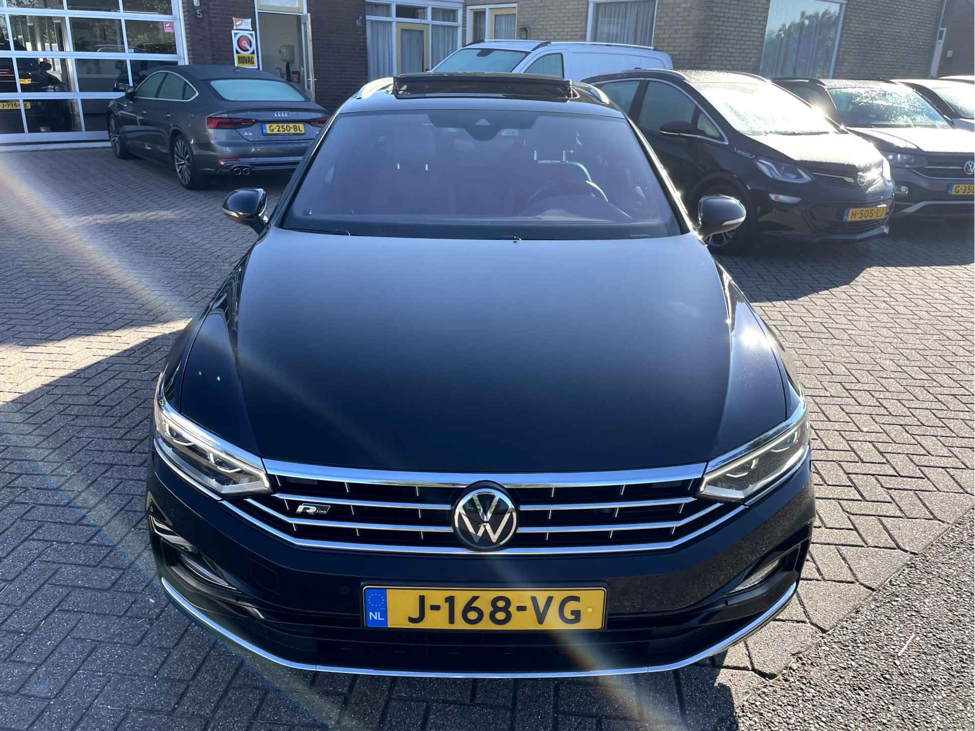 Volkswagen Passat Variant 2.0 TDI R-Line Business + NL. Auto, Vol opties! - 15/36