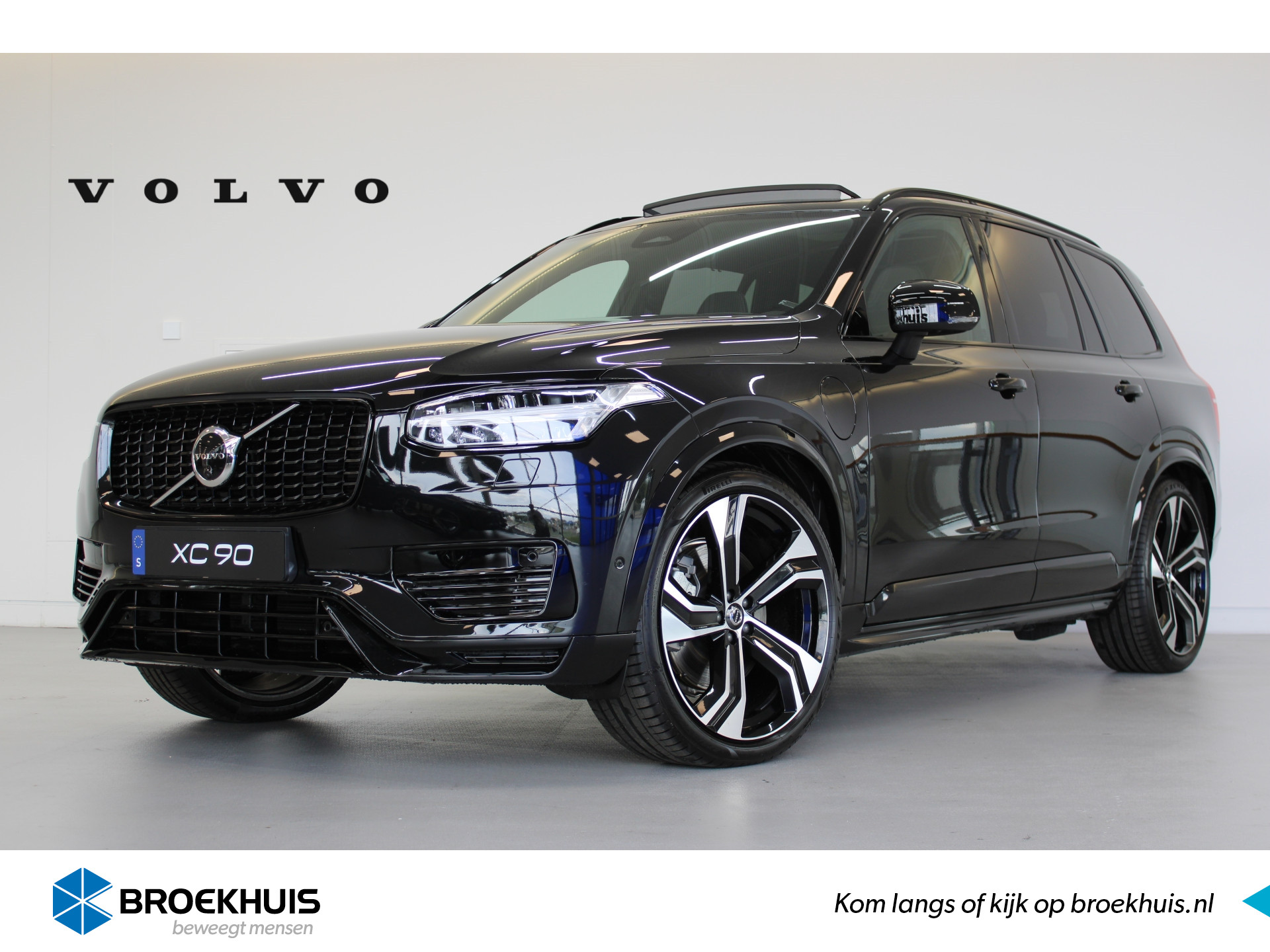 Volvo XC90 T8 455PK Ultra Dark | Full Options! | Massage | Luchtvering | B&W Audio | Trekhaak | Gelam Glas