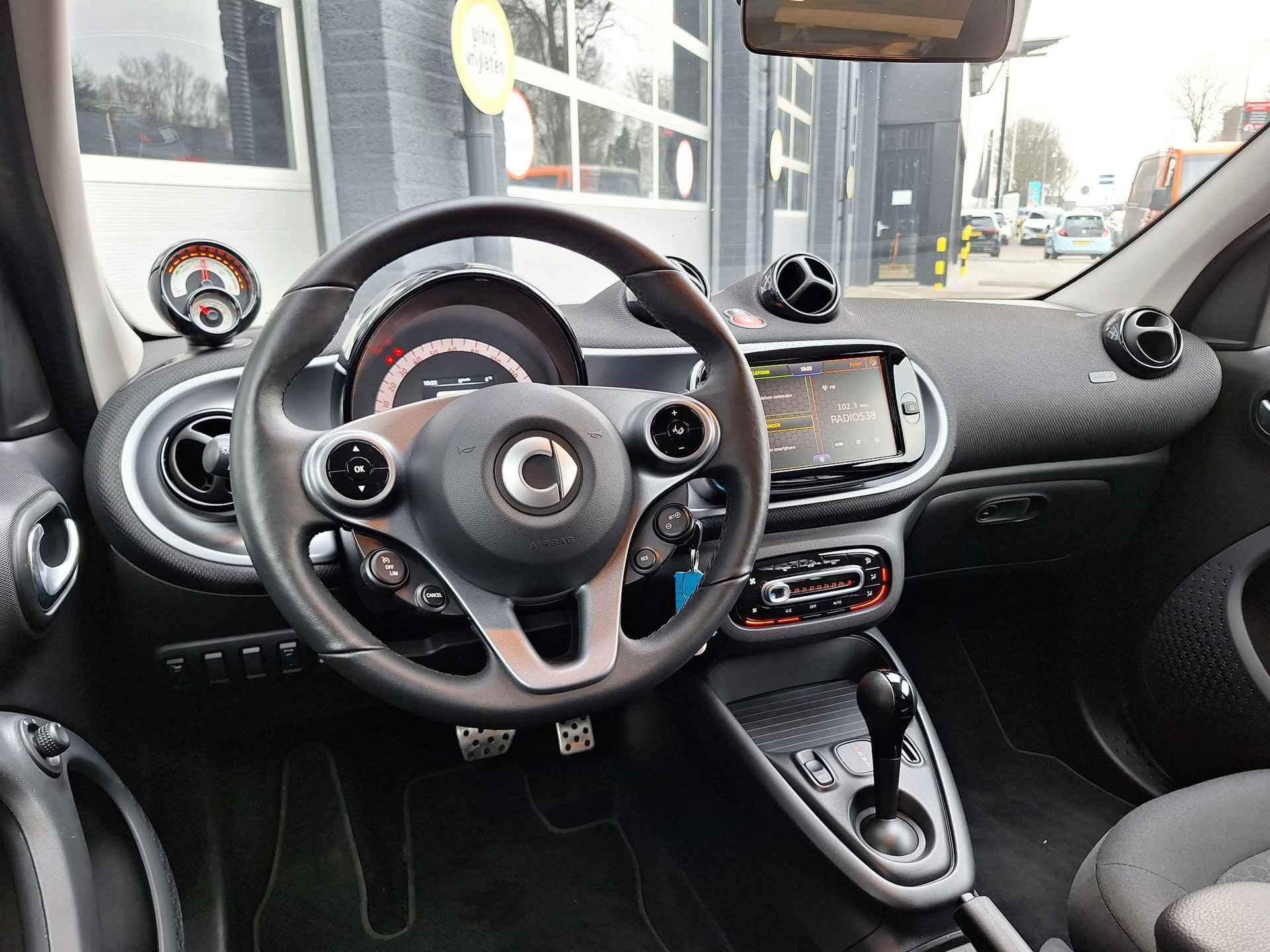 Smart Forfour EQ Comfort | Stoelverwarming | Smartphone integratie | Digitale Radio - 7/27