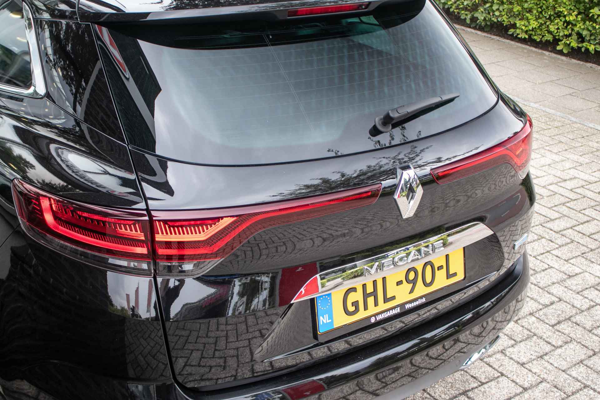 Renault Mégane Estate 1.6 E-Tech Plug-In Hybrid 160 R.S. Line - All-in rijklrprs | Dealer ond. | Navi | Cruise - 25/42