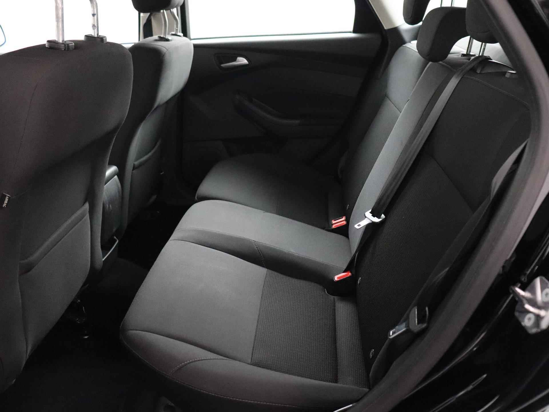 Ford Focus Wagon 1.0 Lease Edition Navi | 16" lmv | Cruise - 7/26