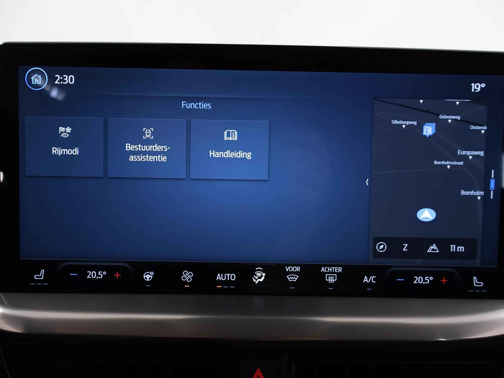 Ford Focus 1.0 EcoBoost Hybrid Titanium | Winterpack | Parkeersensoren | Navigatie | Climate Control | - 18/37