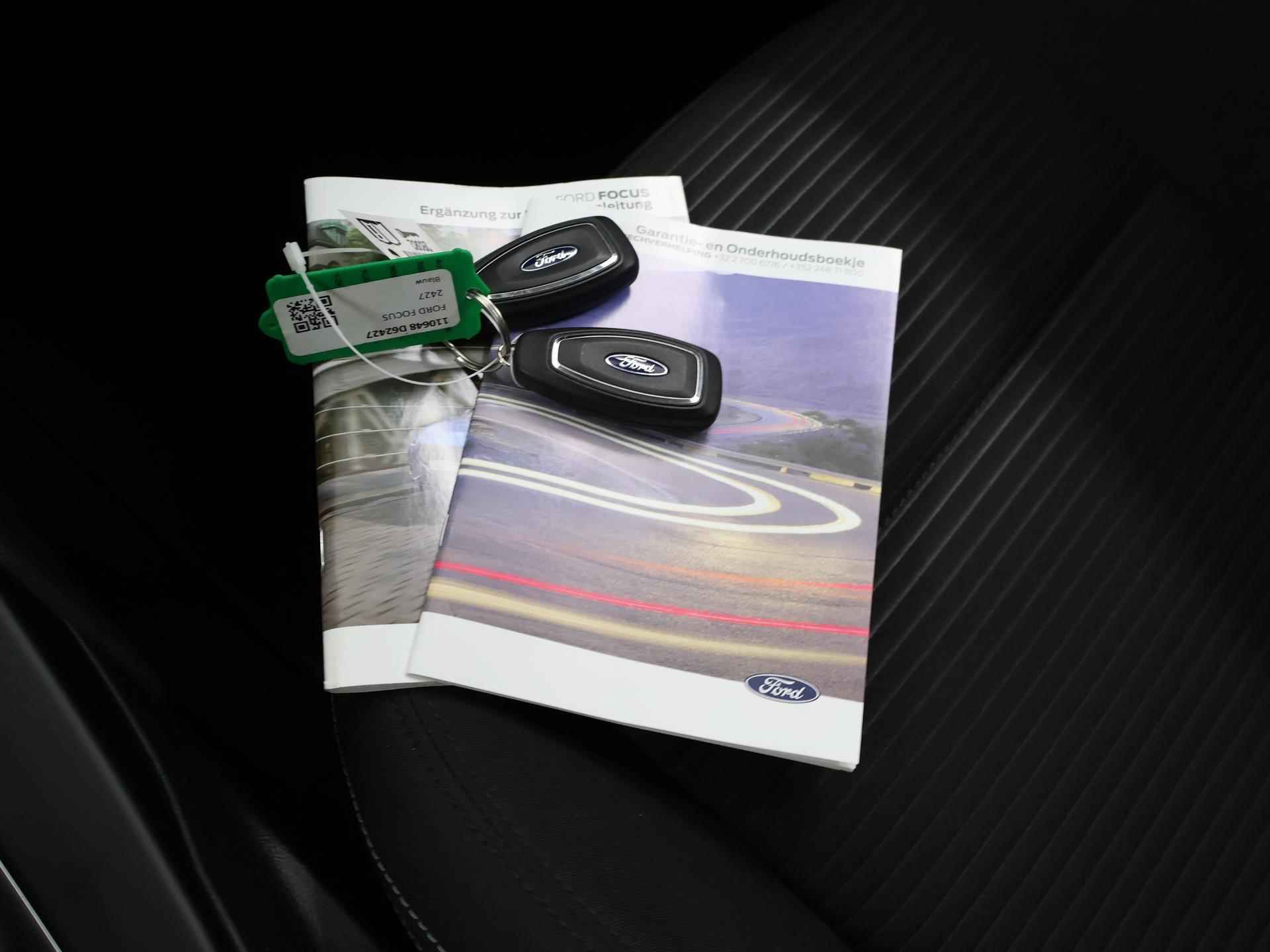 Ford Focus 1.0 EcoBoost Hybrid Titanium | Winterpack | Parkeersensoren | Navigatie | Climate Control | - 27/37