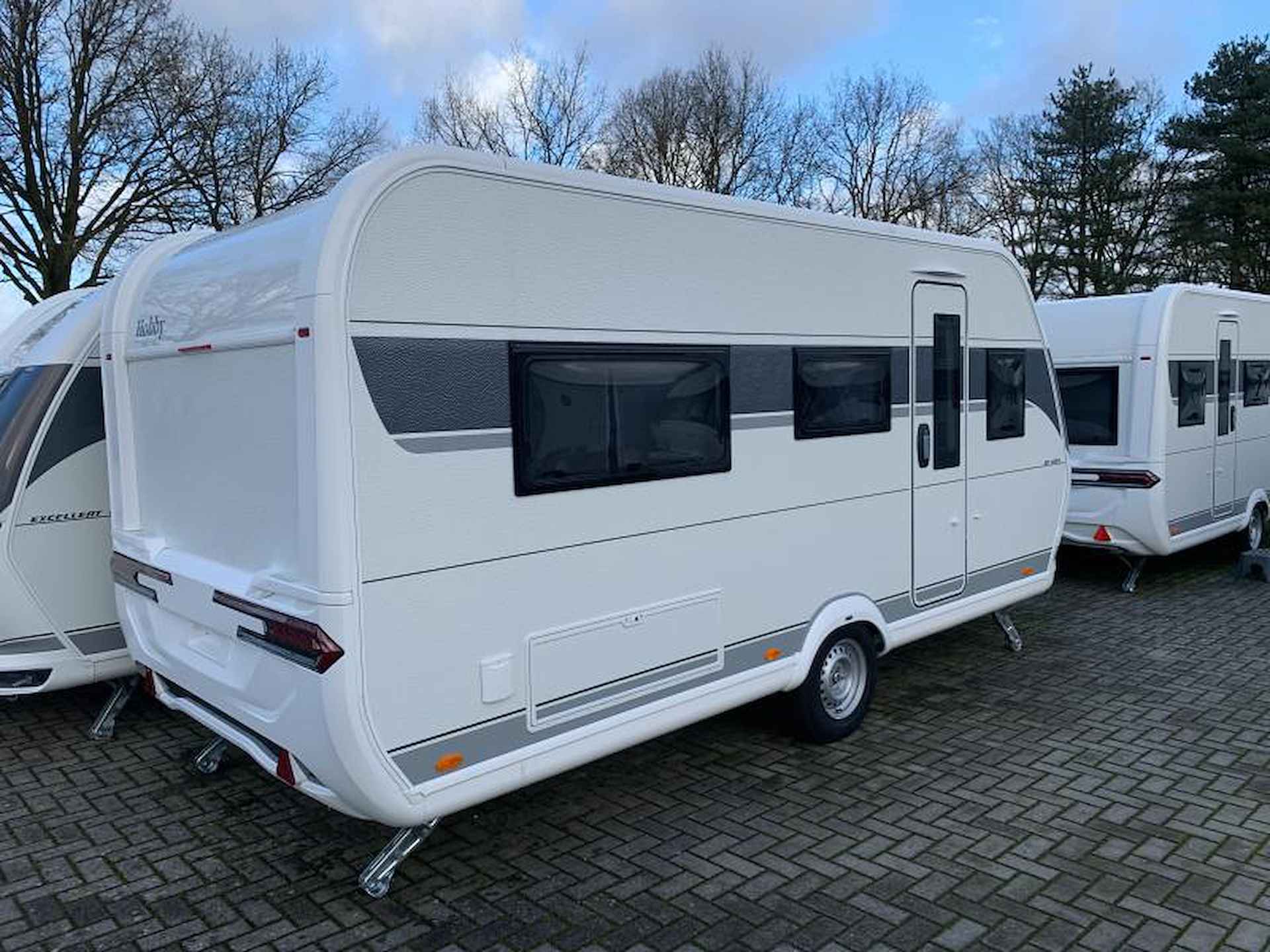 Hobby De Luxe 460 LU Model 2024 - 3/15