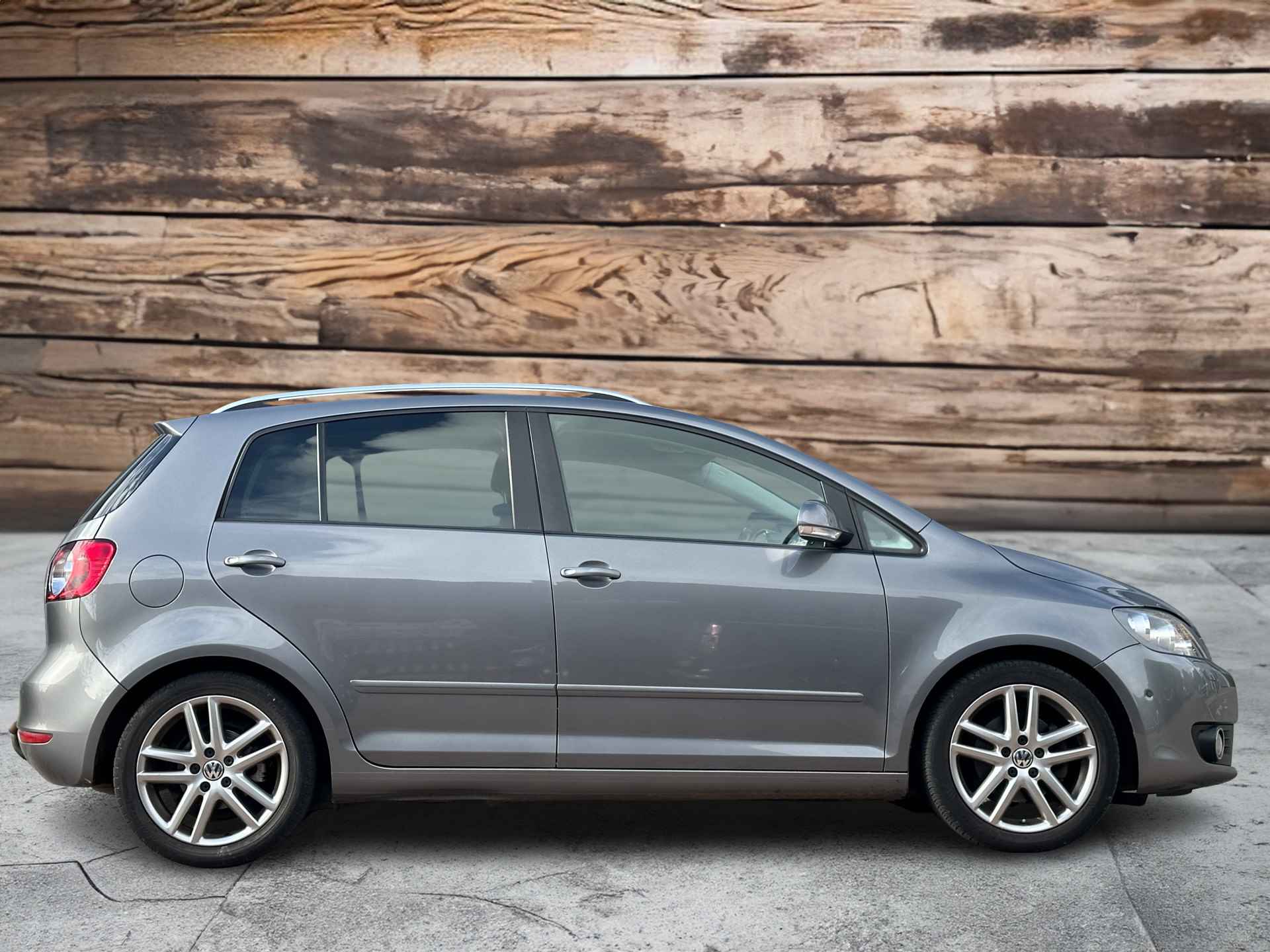 Volkswagen Golf Plus 1.4 TSI Highline | PDC voor en achter | LMV | Zeer nette auto! - 8/22