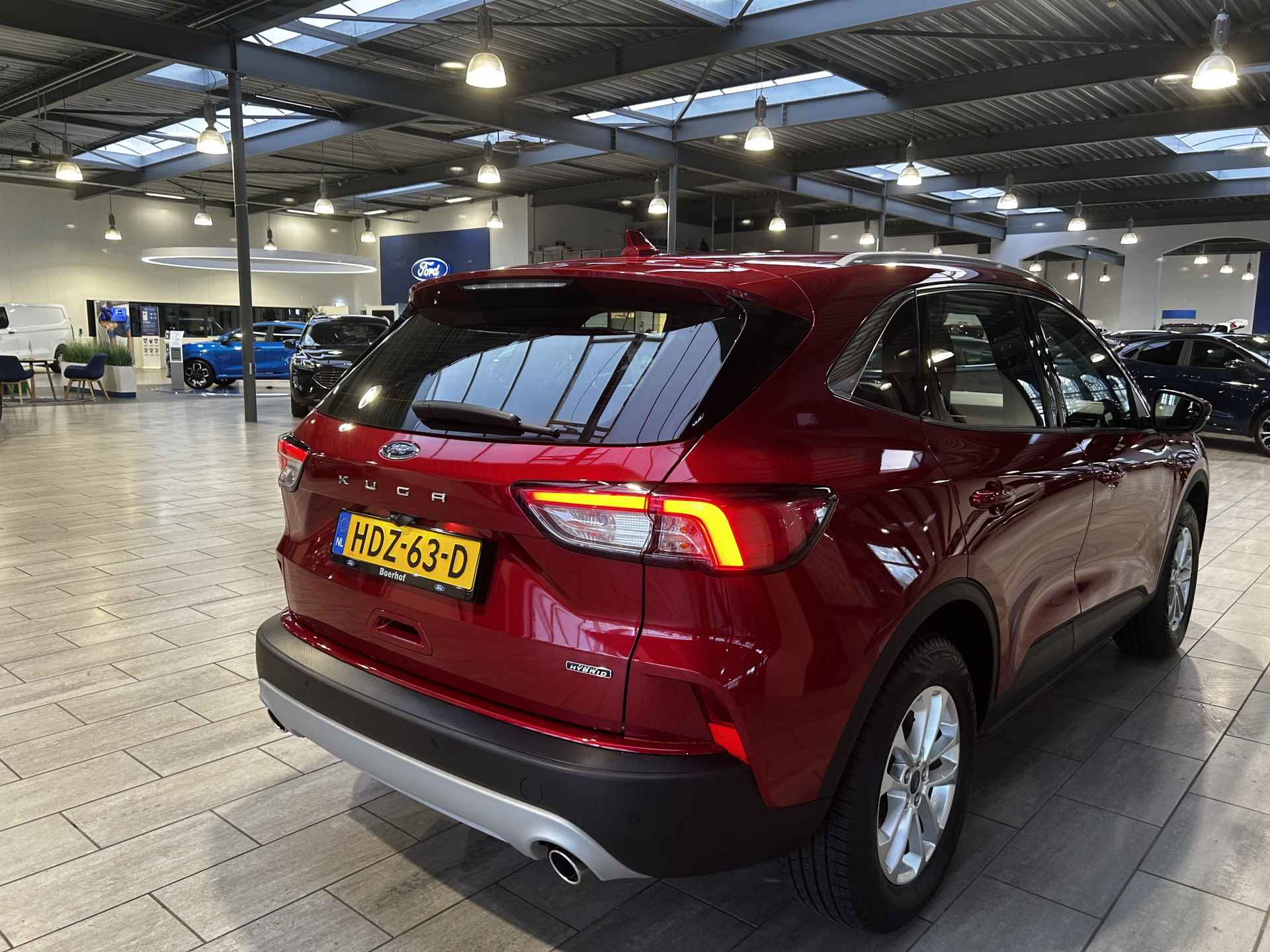 Ford Kuga 2.5 PHEV 225 pk Titanium | Trekhaak I All season banden I Winter Pack I Camera I fabr garantie tm 02-2027 - 4/21