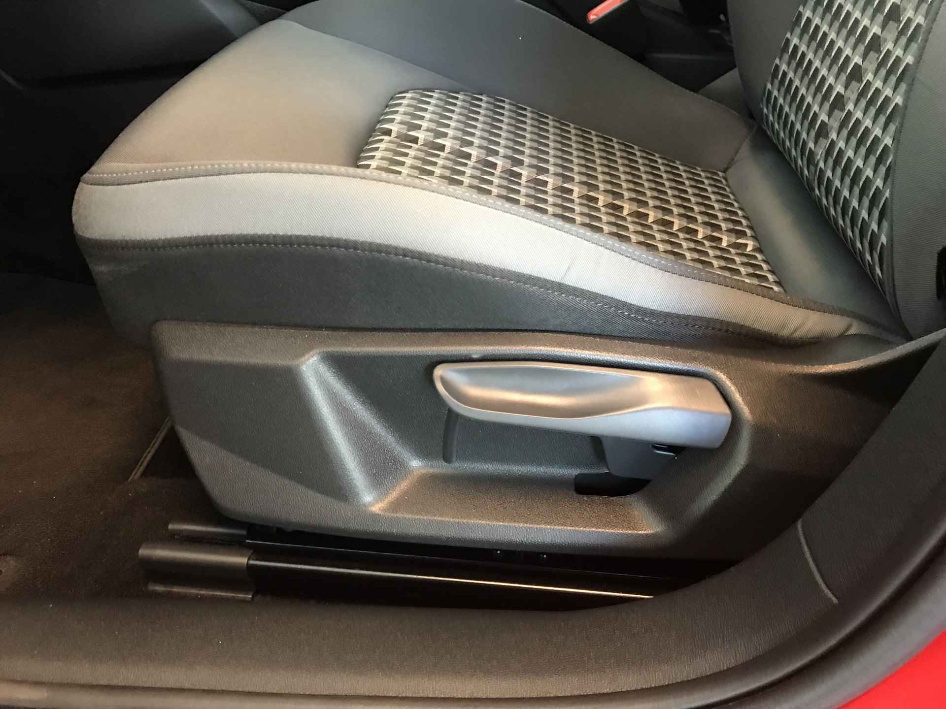 Audi A1 Citycarver 35 TFSI Epic | Automaat | Navigatie | Apple CarPlay | Cruise control | - 10/36