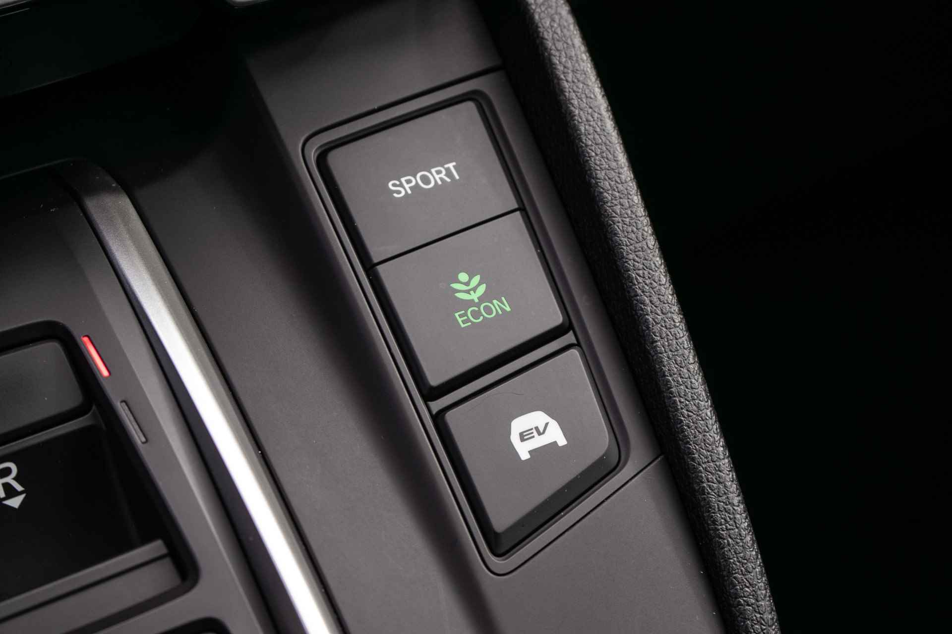 Honda CR-V 2.0 Hybrid AWD Executive automaat All-in rijklaarprijs | Dealerond. | Trekhaak | ADAS | Schuif/-kanteldak - 25/51