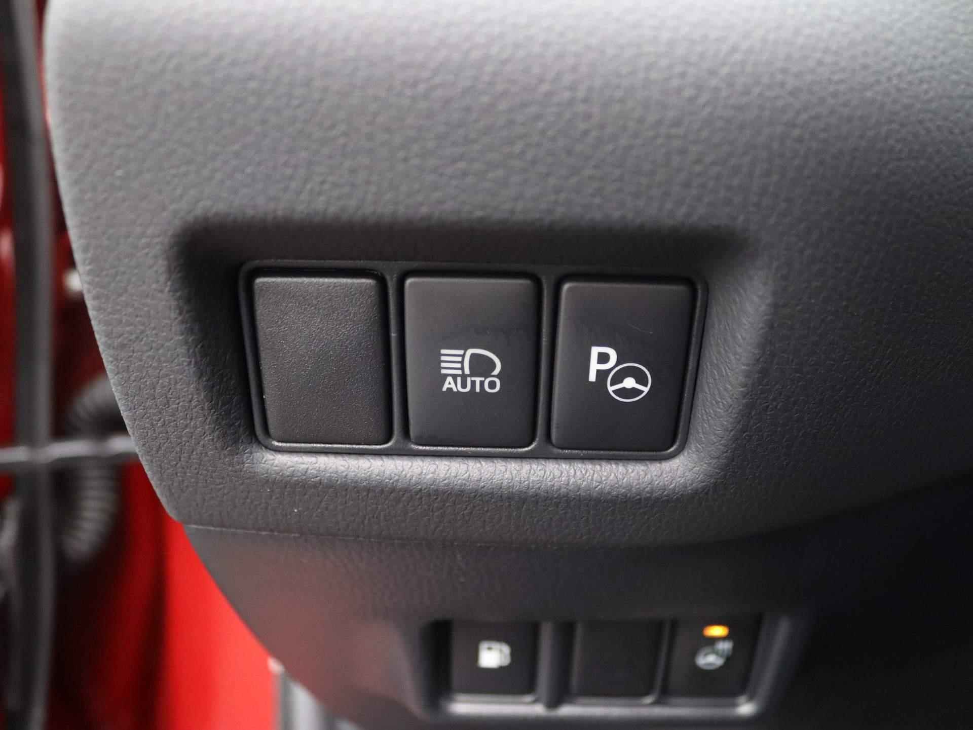 Toyota C-HR 1.8 Hybrid Style | Navi | camera | Premium audio | DAB | - 24/45